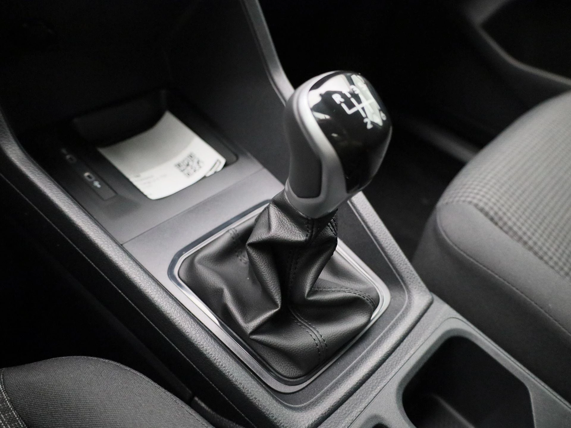 Volkswagen-Caddy-image-17