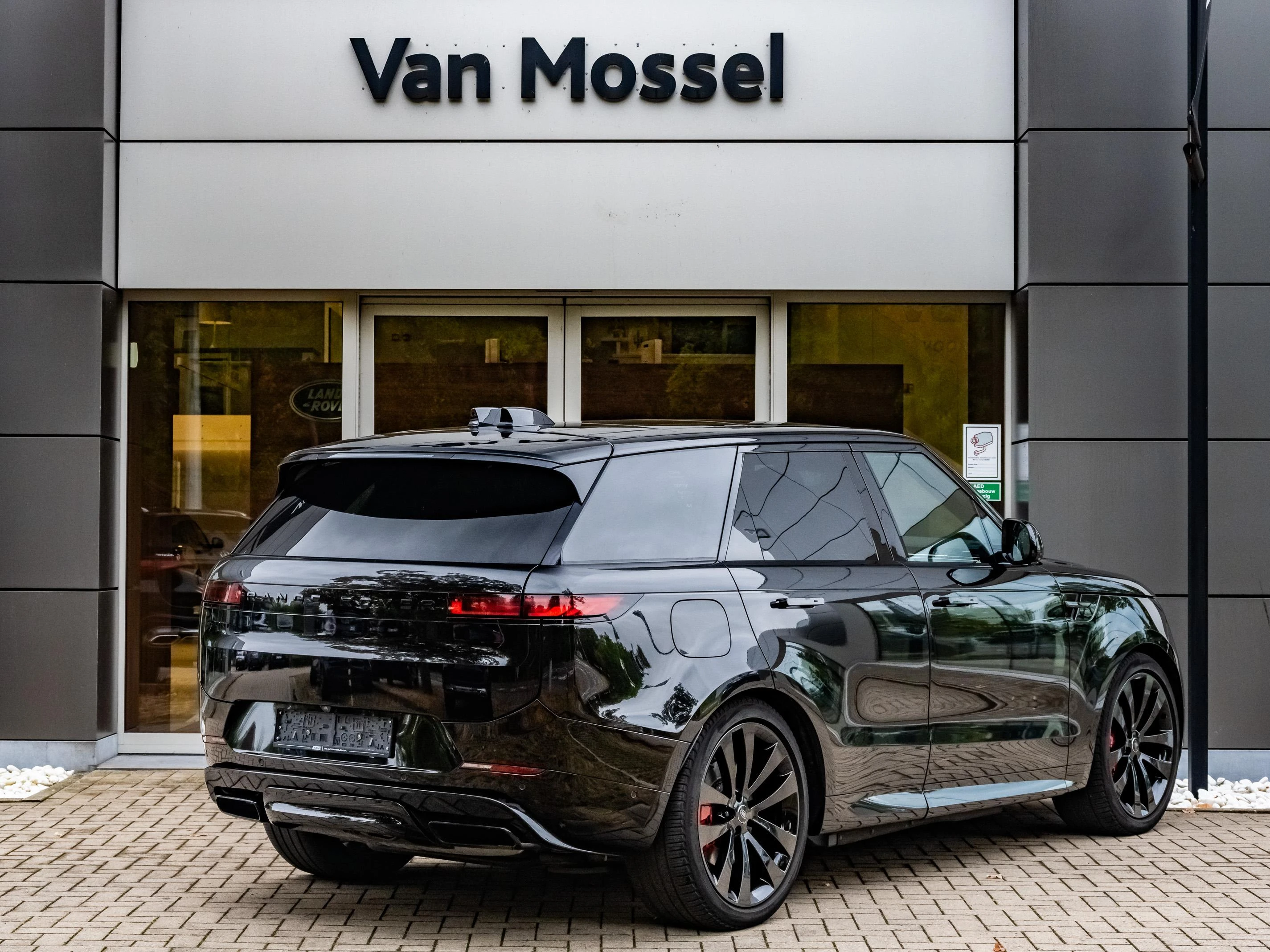 Land Rover-Range Rover Sport-image-5