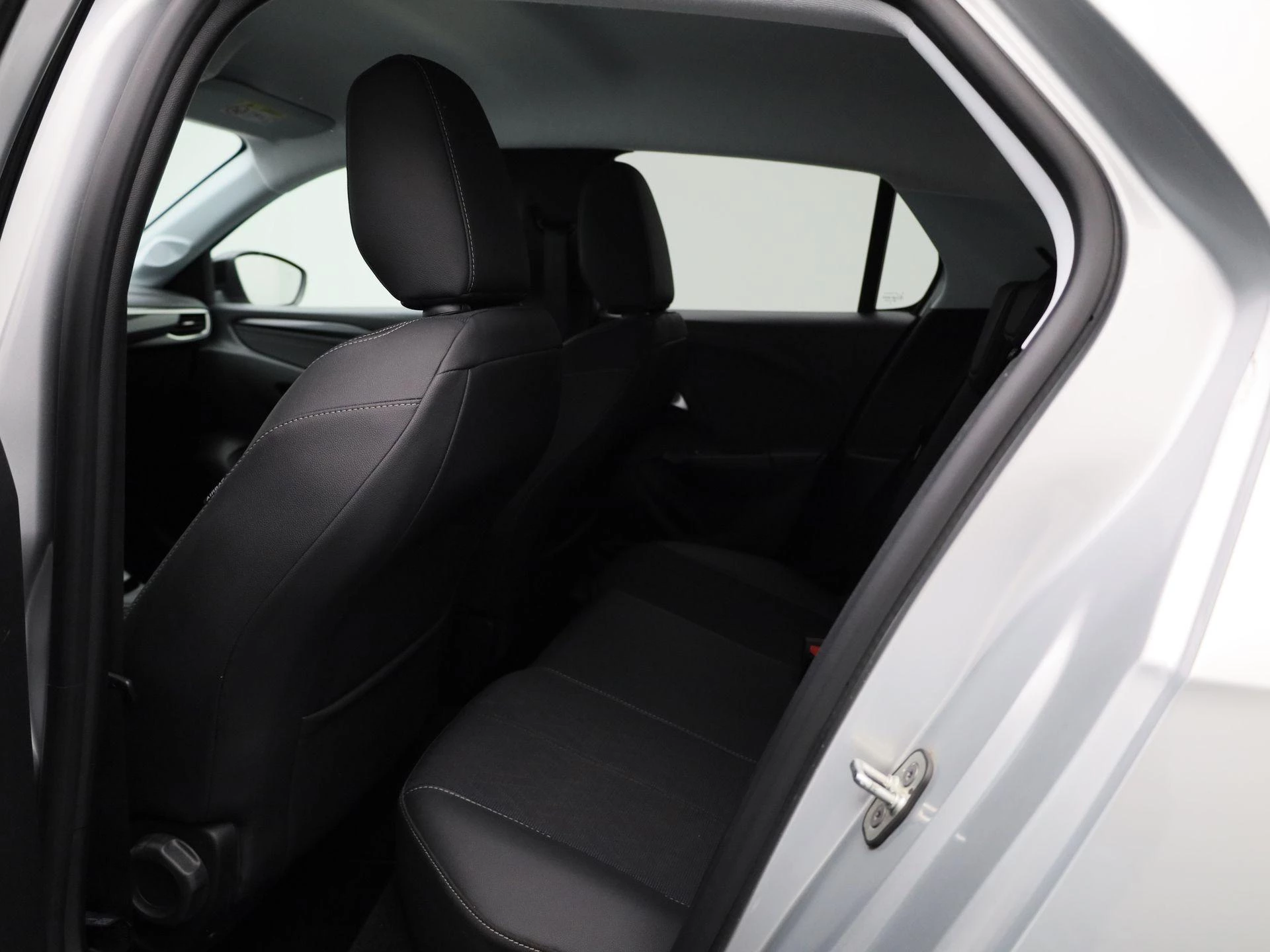 Opel-Corsa-e-image-9