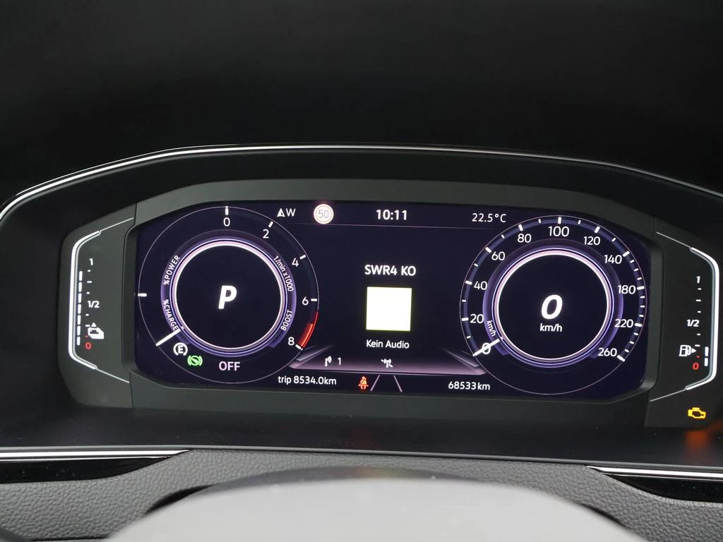 Volkswagen-Passat-image-18