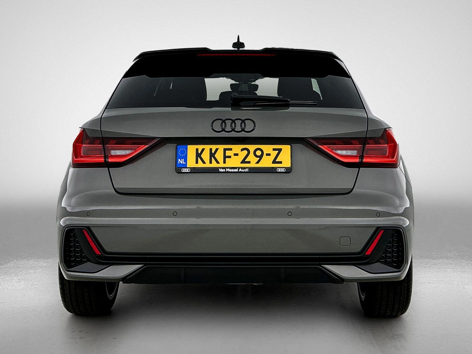 Audi-A1 Sportback-image-3