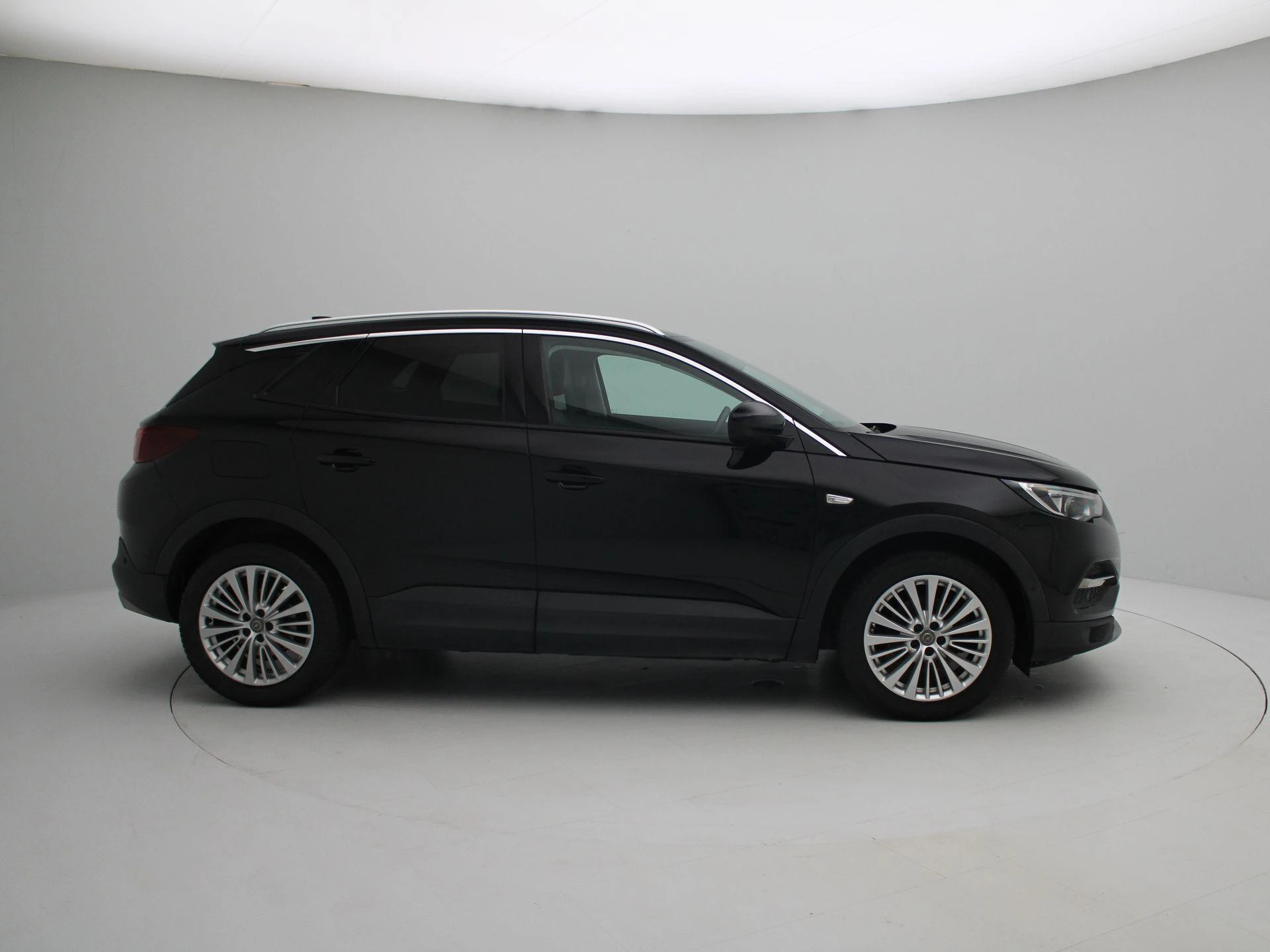 Opel-Grandland X-image-5