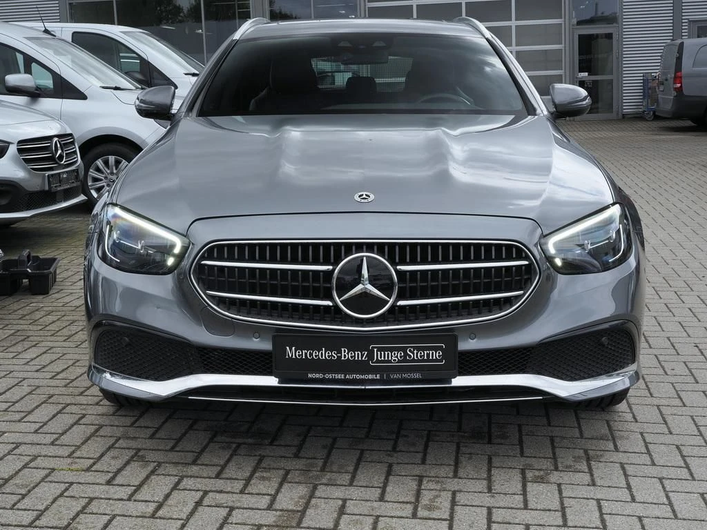 Mercedes-Benz-E-Klasse 450-image-3