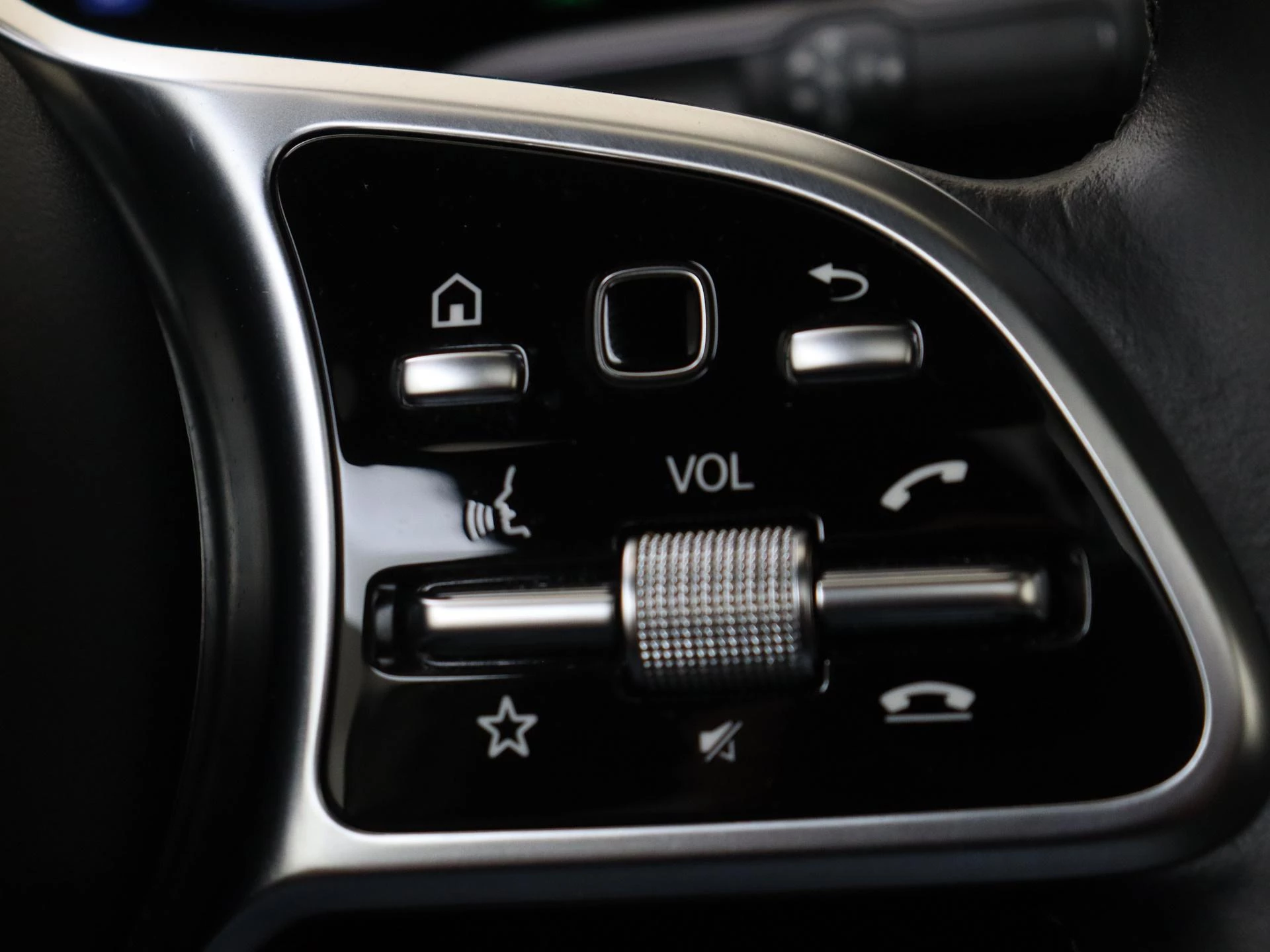 Mercedes-Benz B-Klasse 250 e Premium Plus