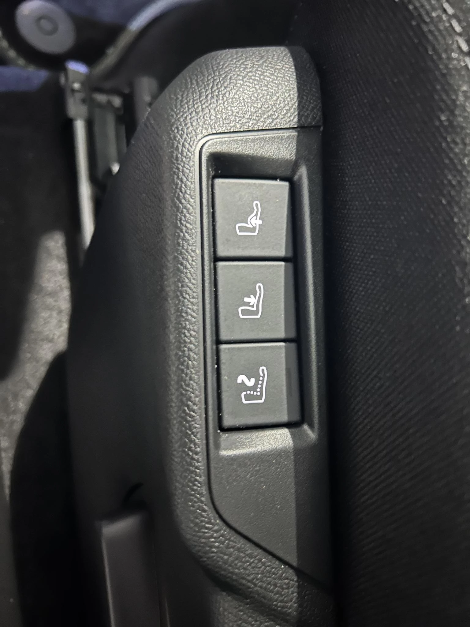 Peugeot 208 1.2 Hybrid 145 e-DCS6 GT