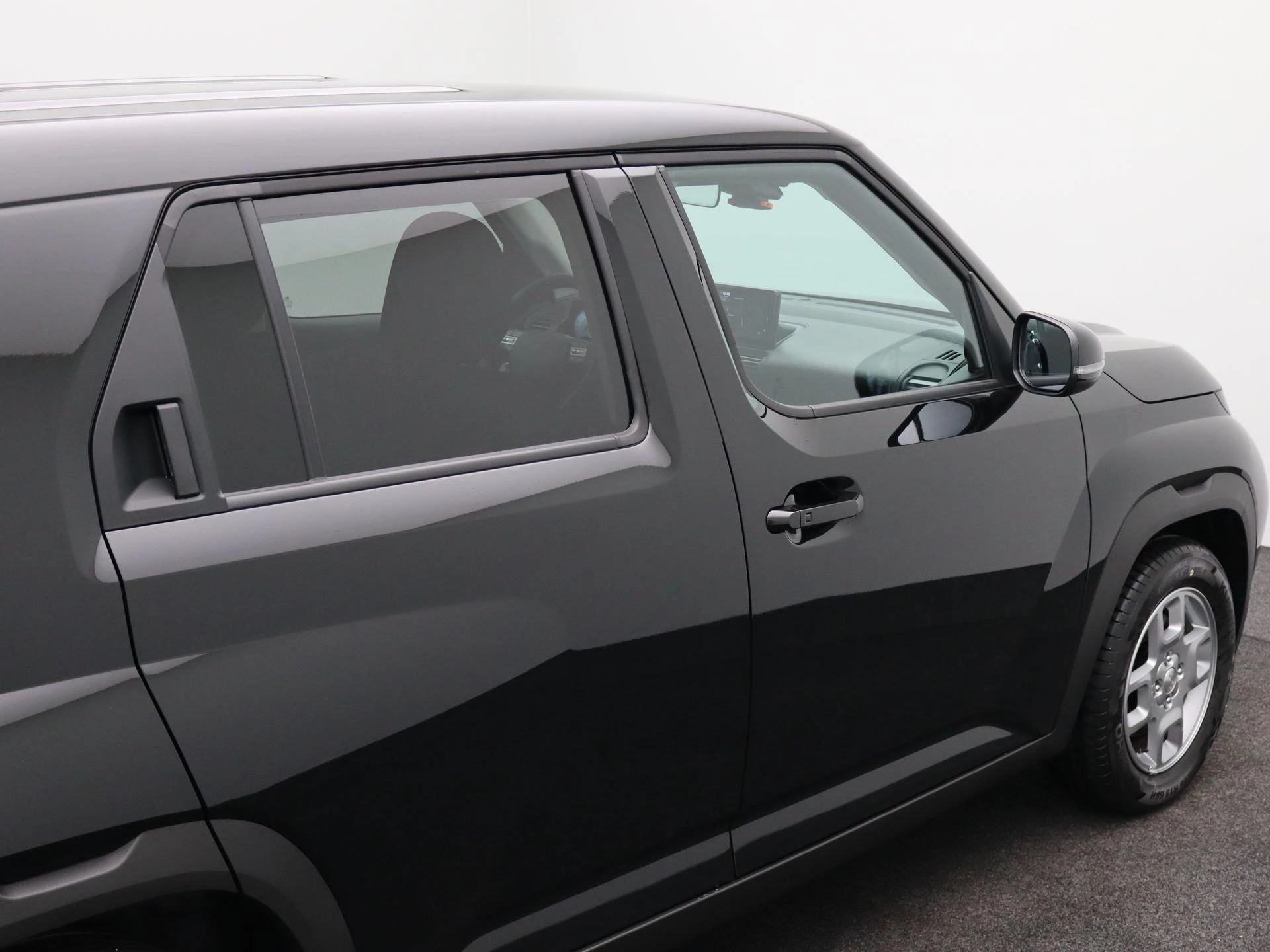Hyundai-Inster-image-35