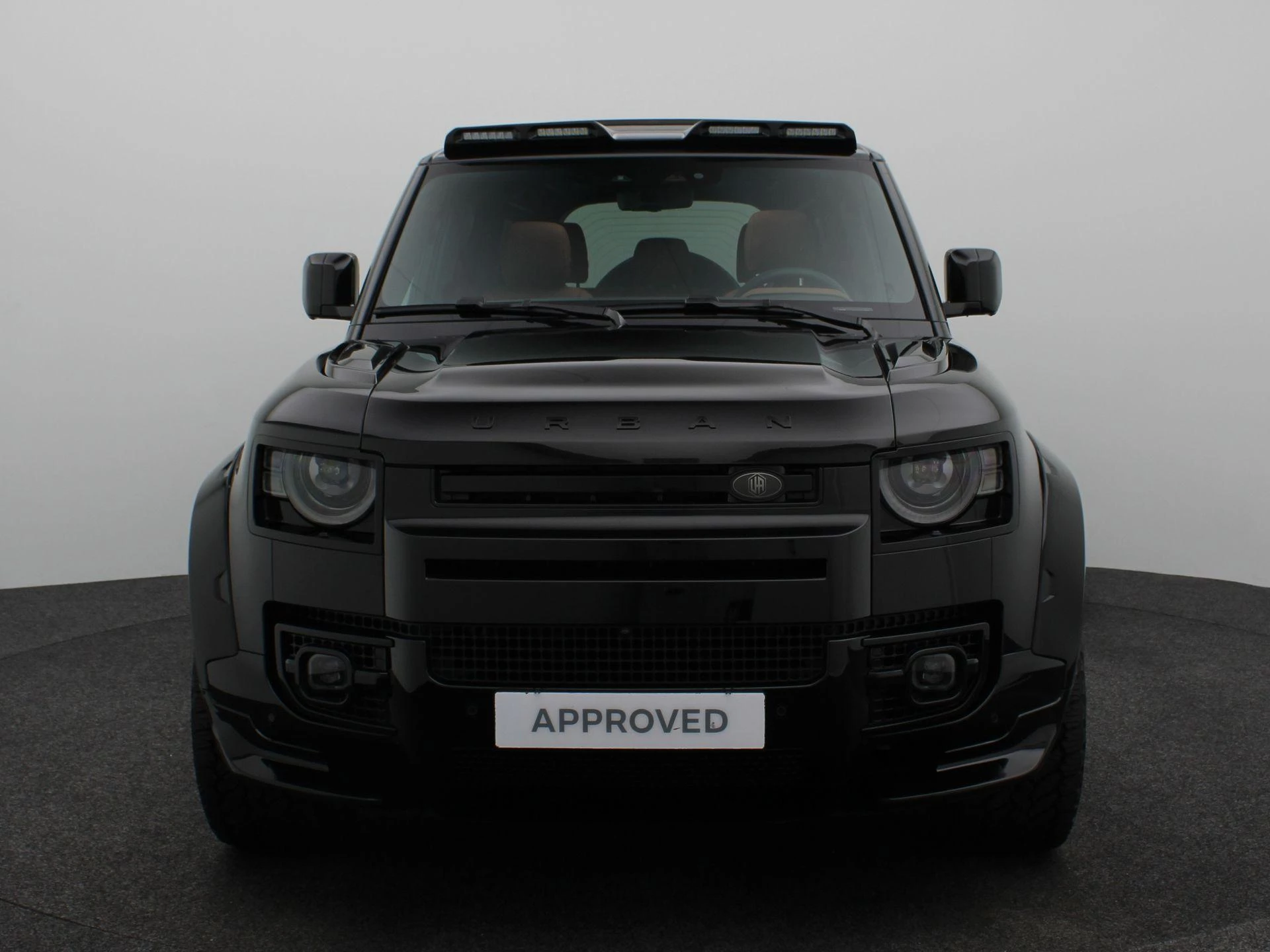 Land Rover Defender P300e X-dynamic SE