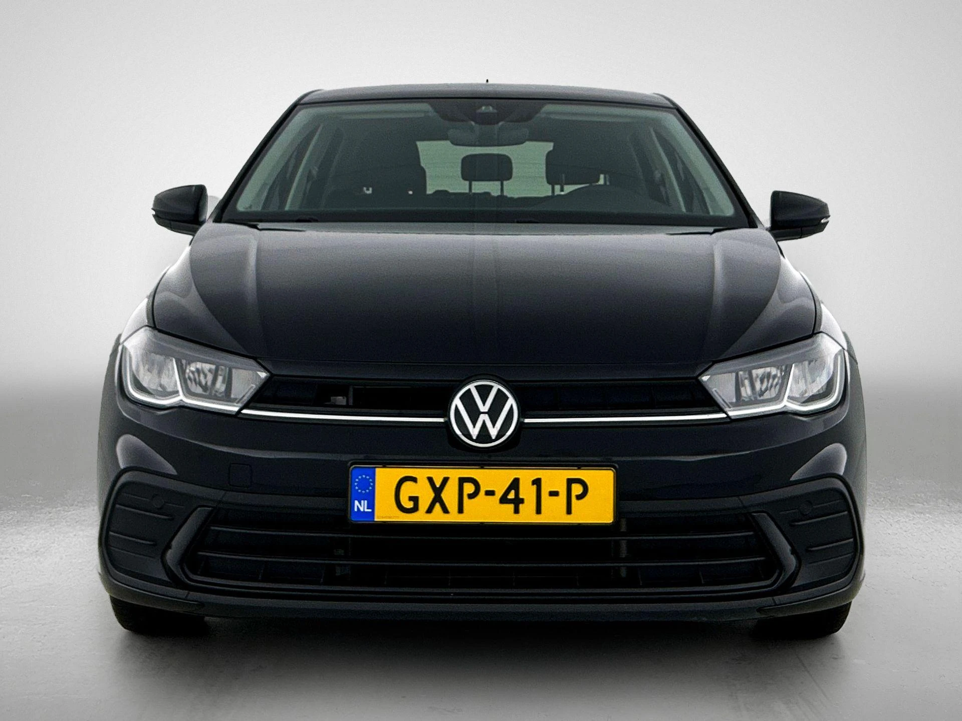 Volkswagen-Polo-image-4