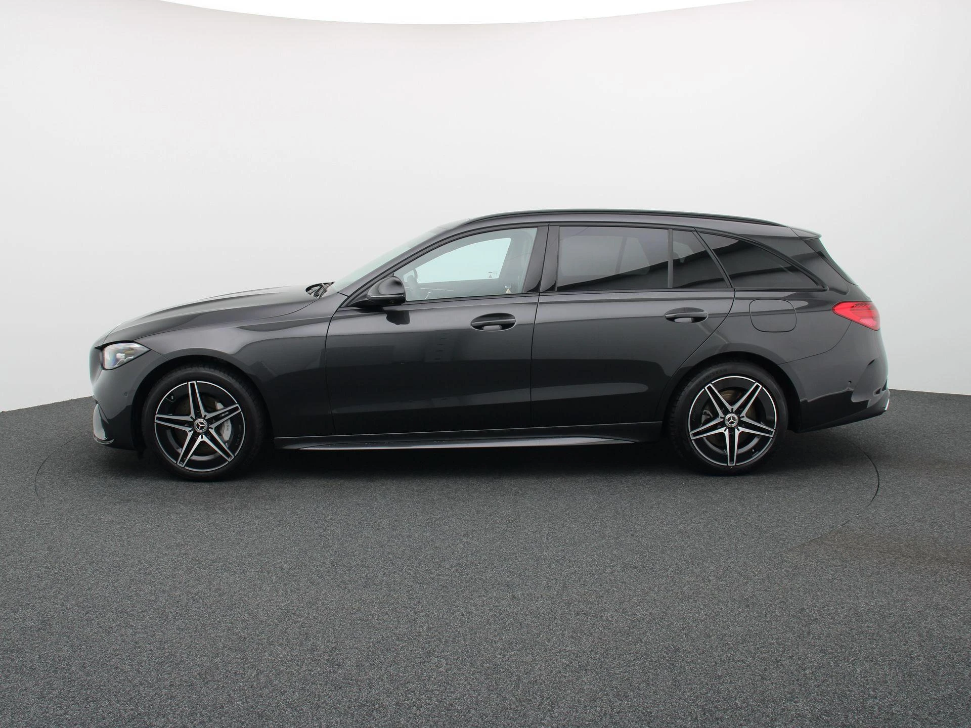 Mercedes-Benz Classe C 300 e AMG Line Estate + PANORAMISCH DAK + TREKHAAK + CARPLAY +