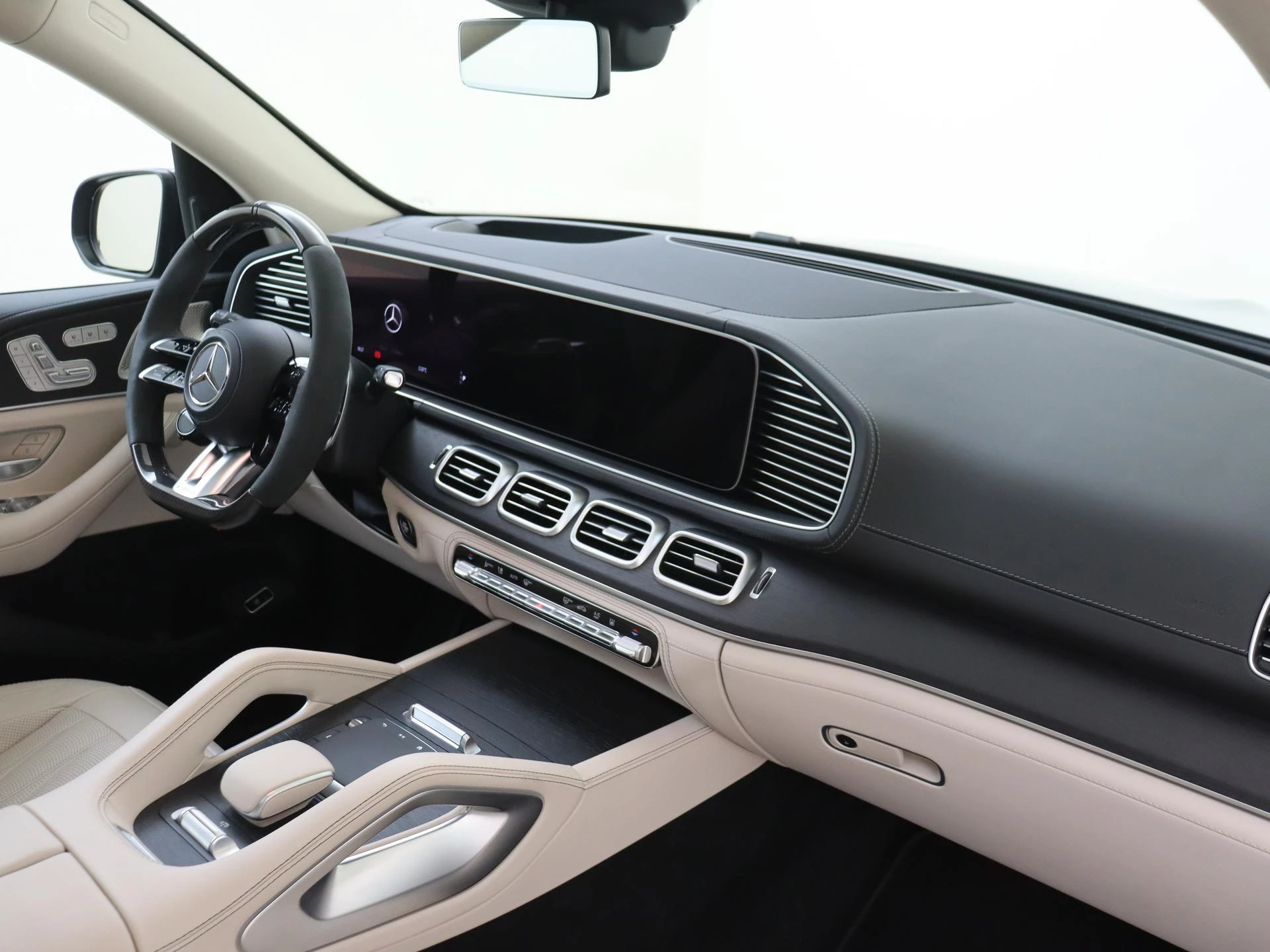 Mercedes-Benz-GLE-image-3