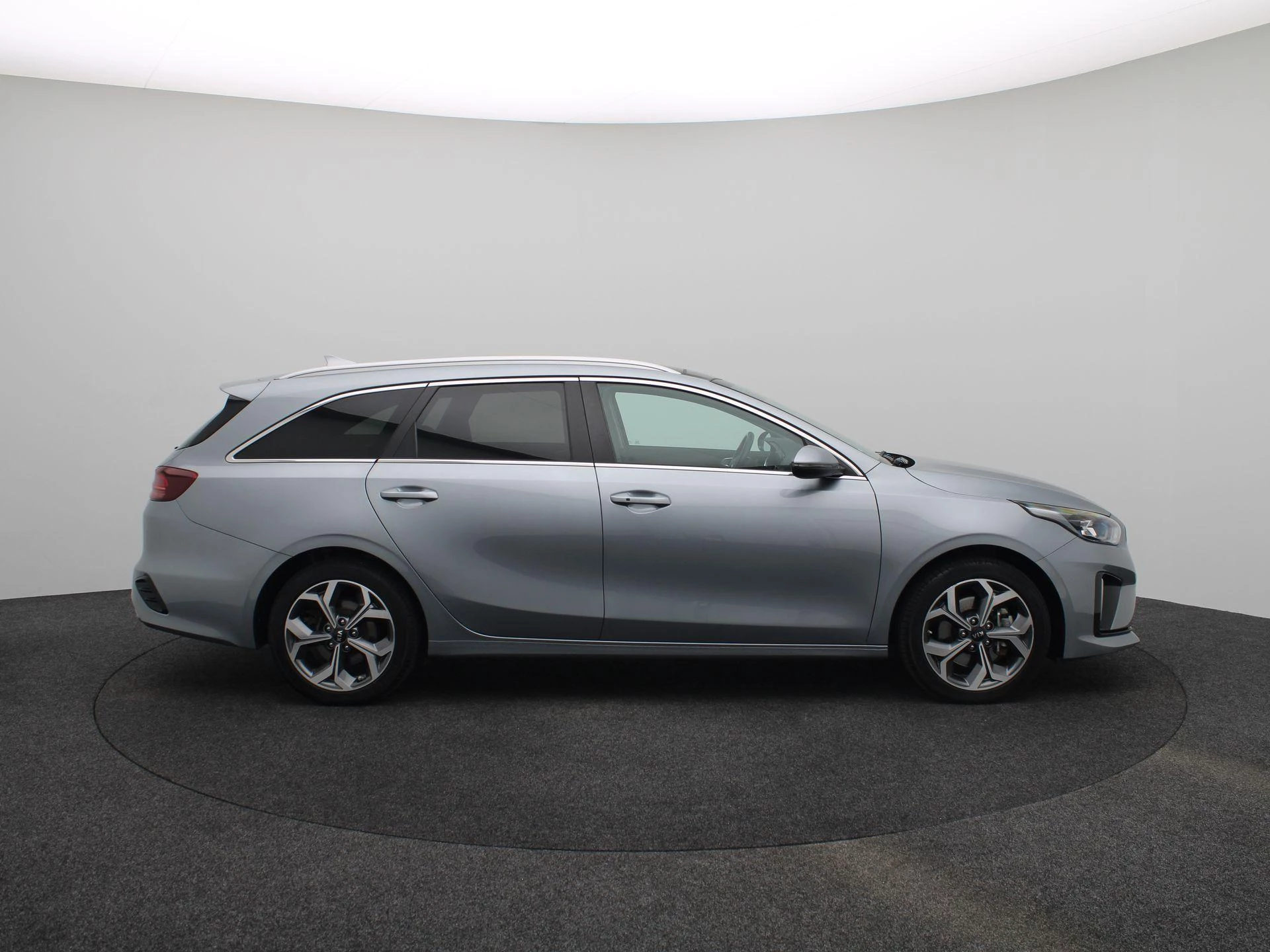 Kia-Ceed Sportswagon-image-7
