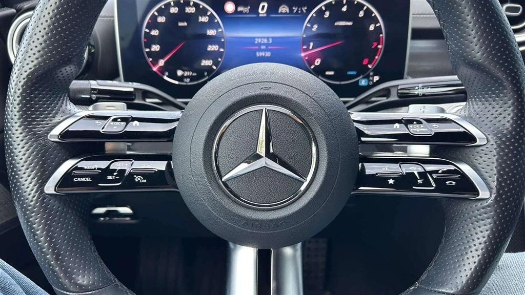 Mercedes-Benz-C-Klasse-image-13