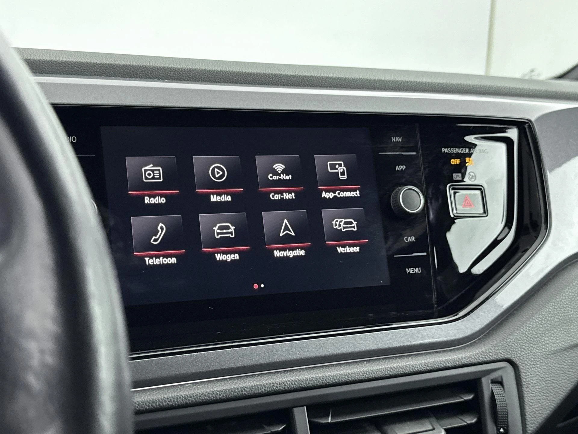 Volkswagen-Polo-image-11