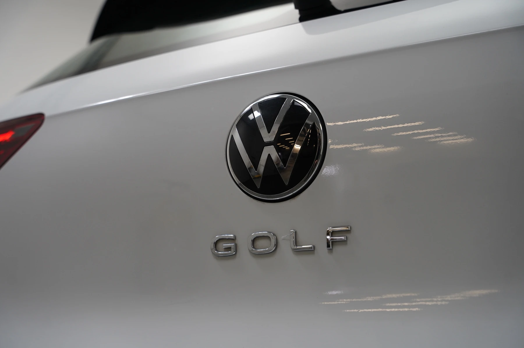 Volkswagen-Golf-image-41
