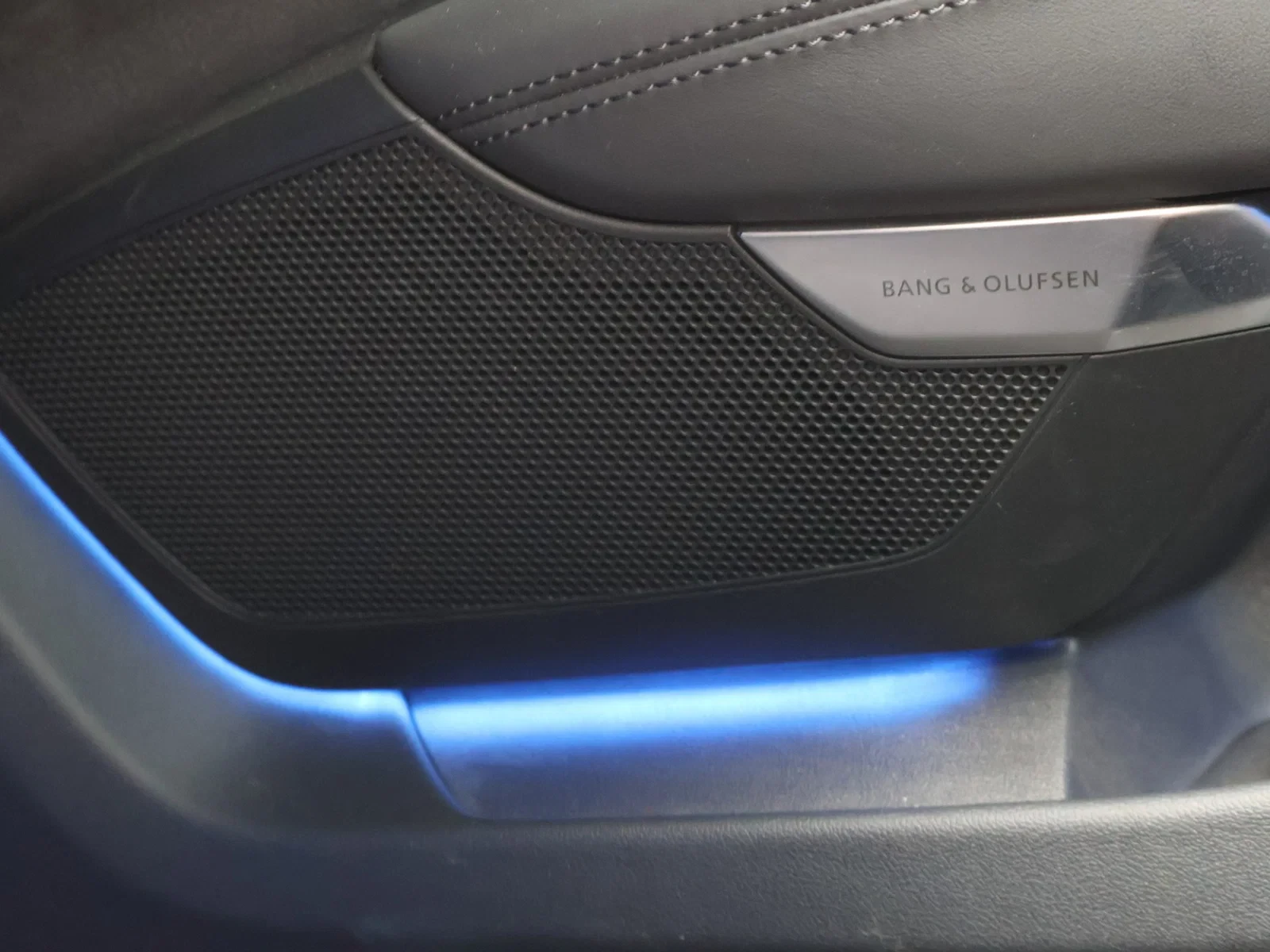 Audi e-tron GT Audi e-tron GT quattro 476PK *NAVI*APP CONNECT*B&O SOUNDSYSTEM*ADAPTIVE CRUISE*DIGITAL DASH*LEDER*ZETELVERWARMING*...
