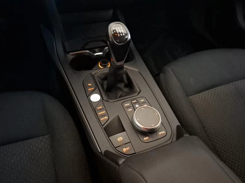 BMW-Série 1-image-9