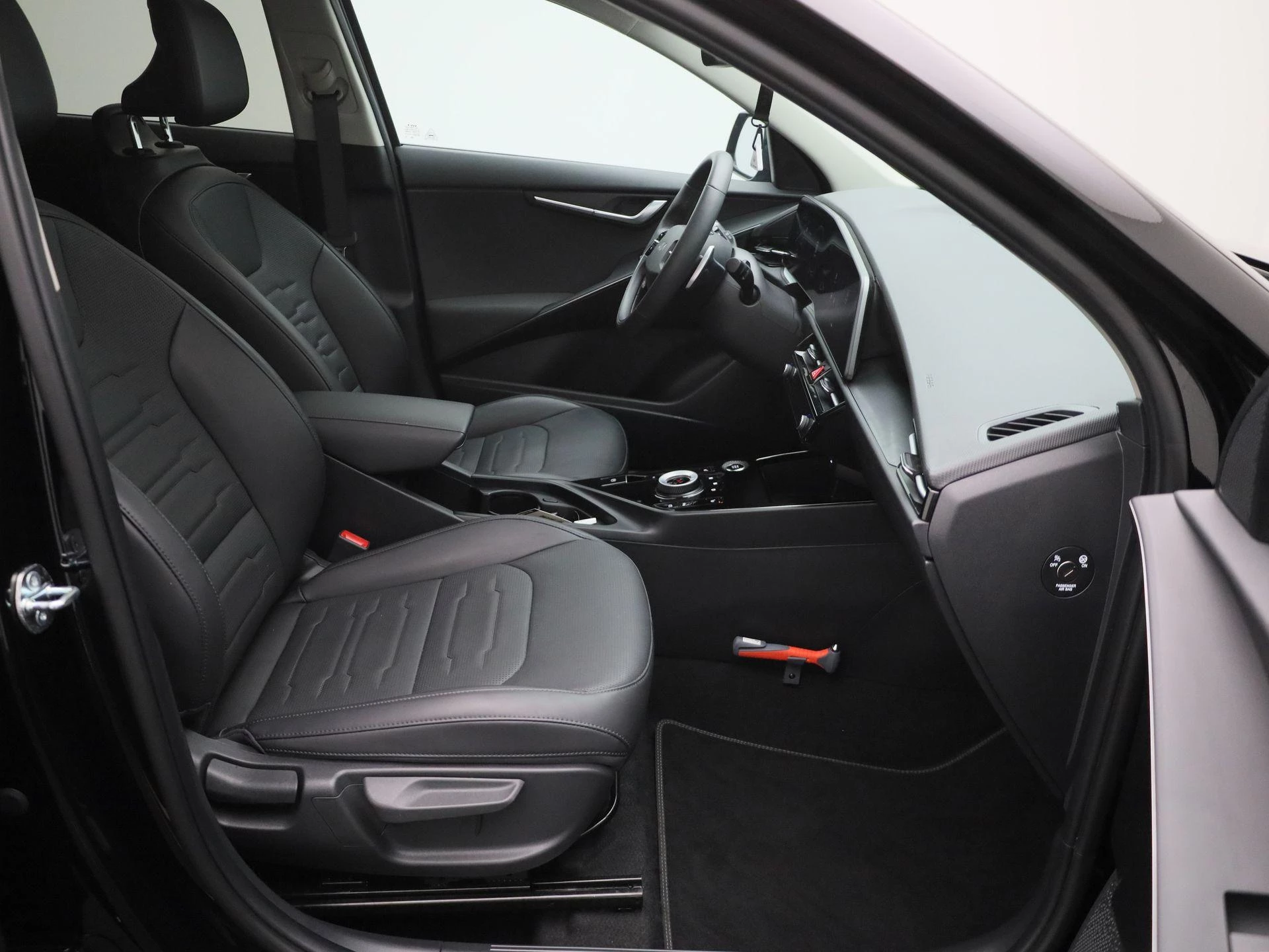 Kia-Niro-image-32