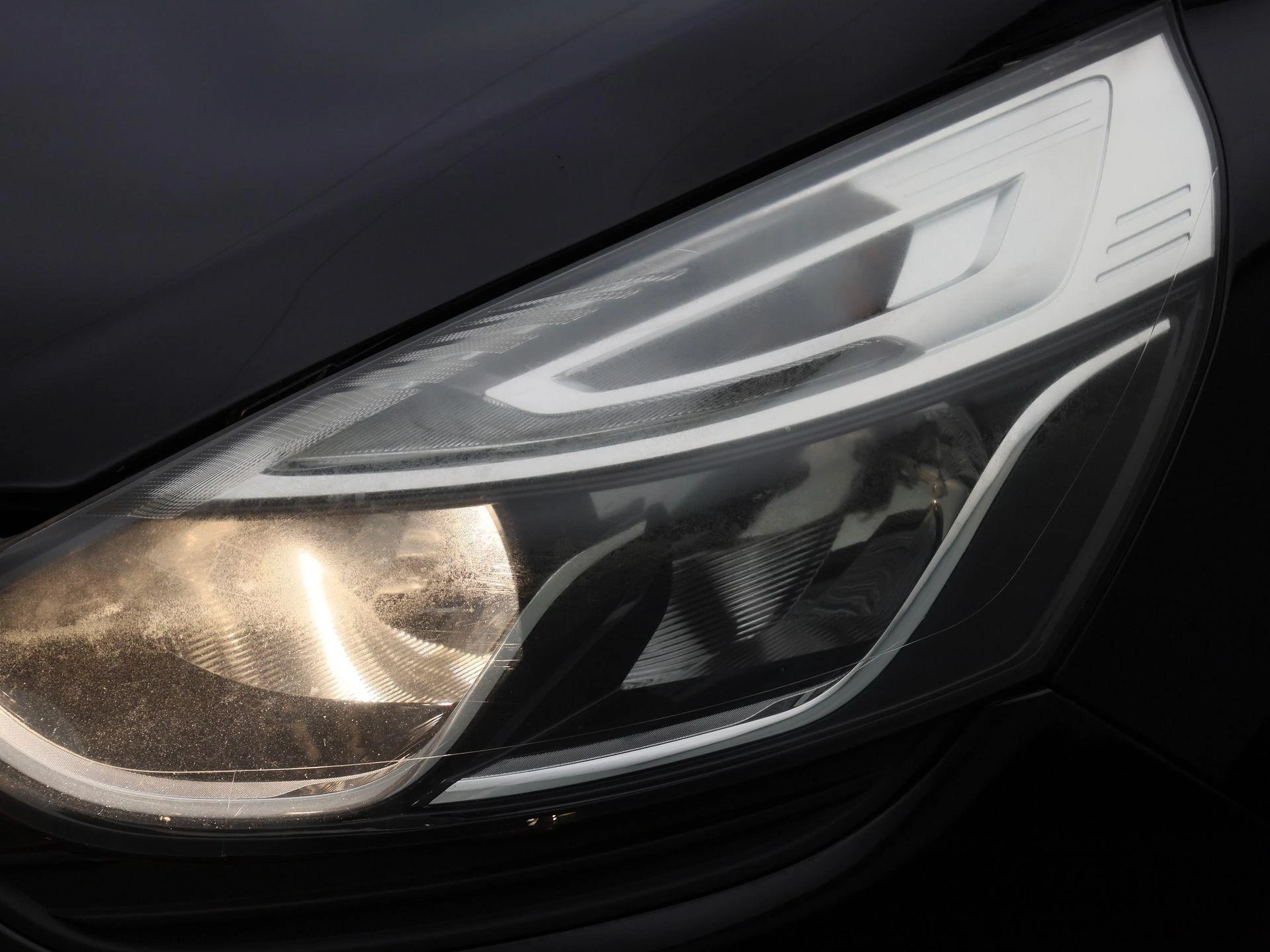 Renault-Clio-image-12