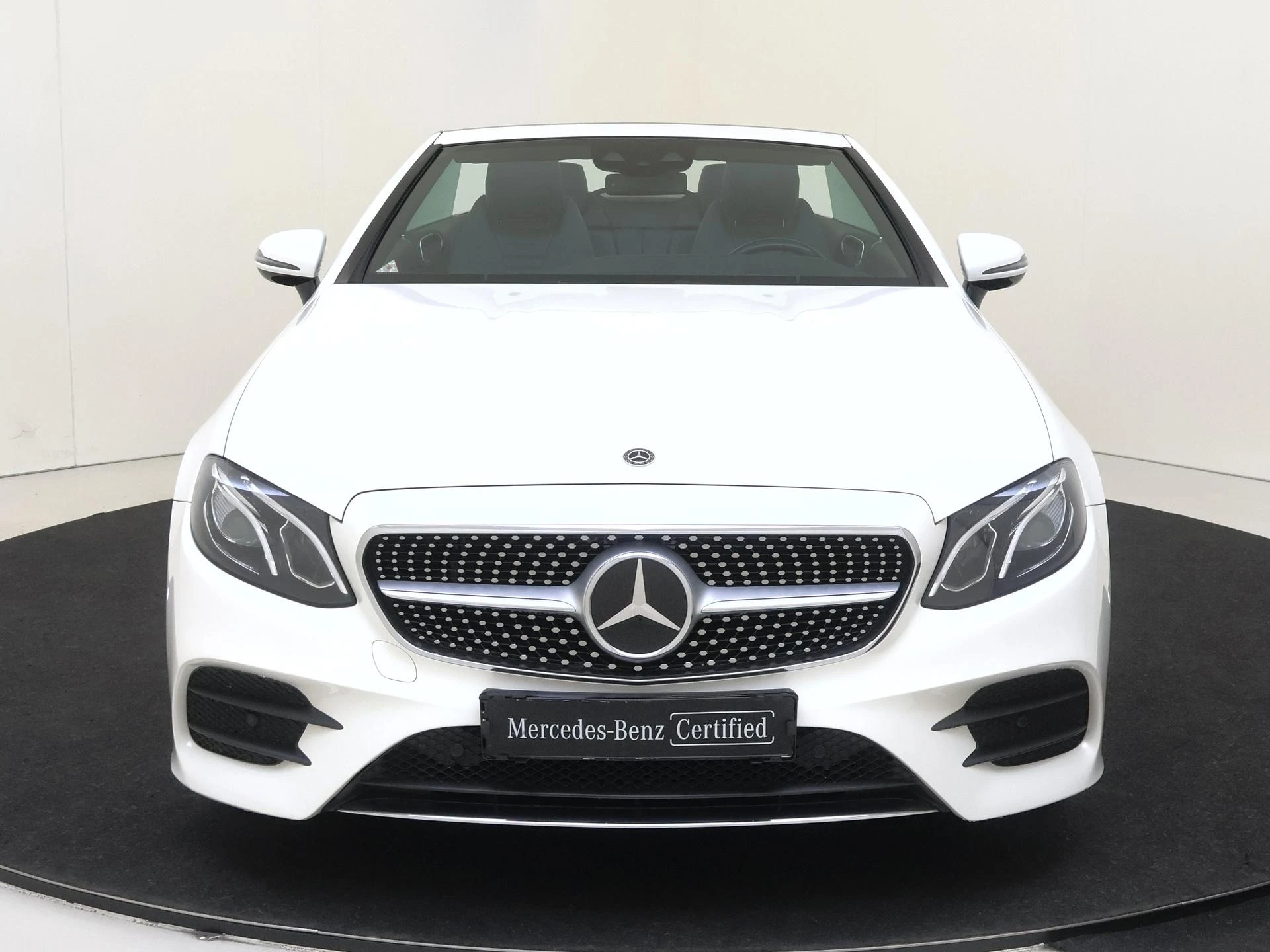 Mercedes-Benz-E-Klasse-image-5