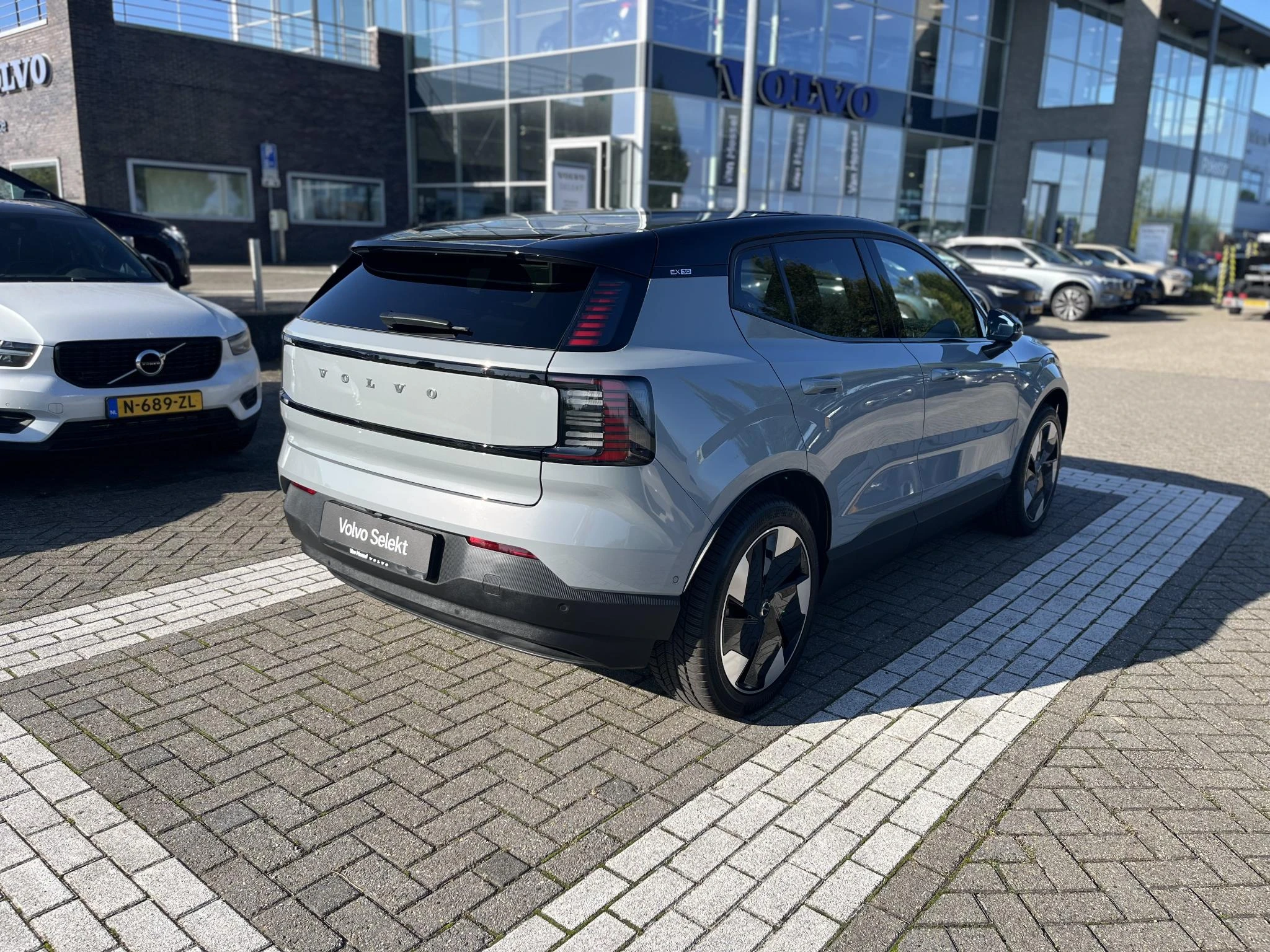 Volvo-EX30-image-17