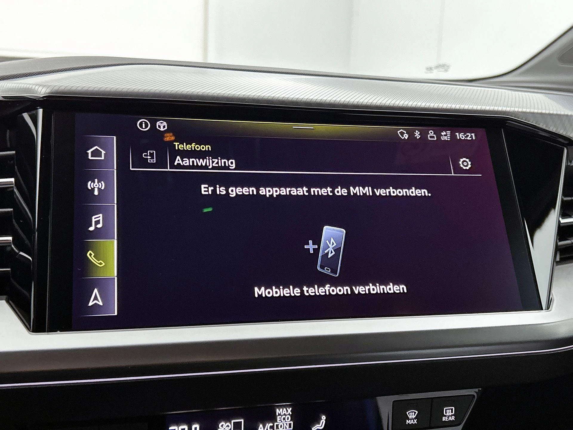 Audi-Q4 Sportback e-tron-image-23