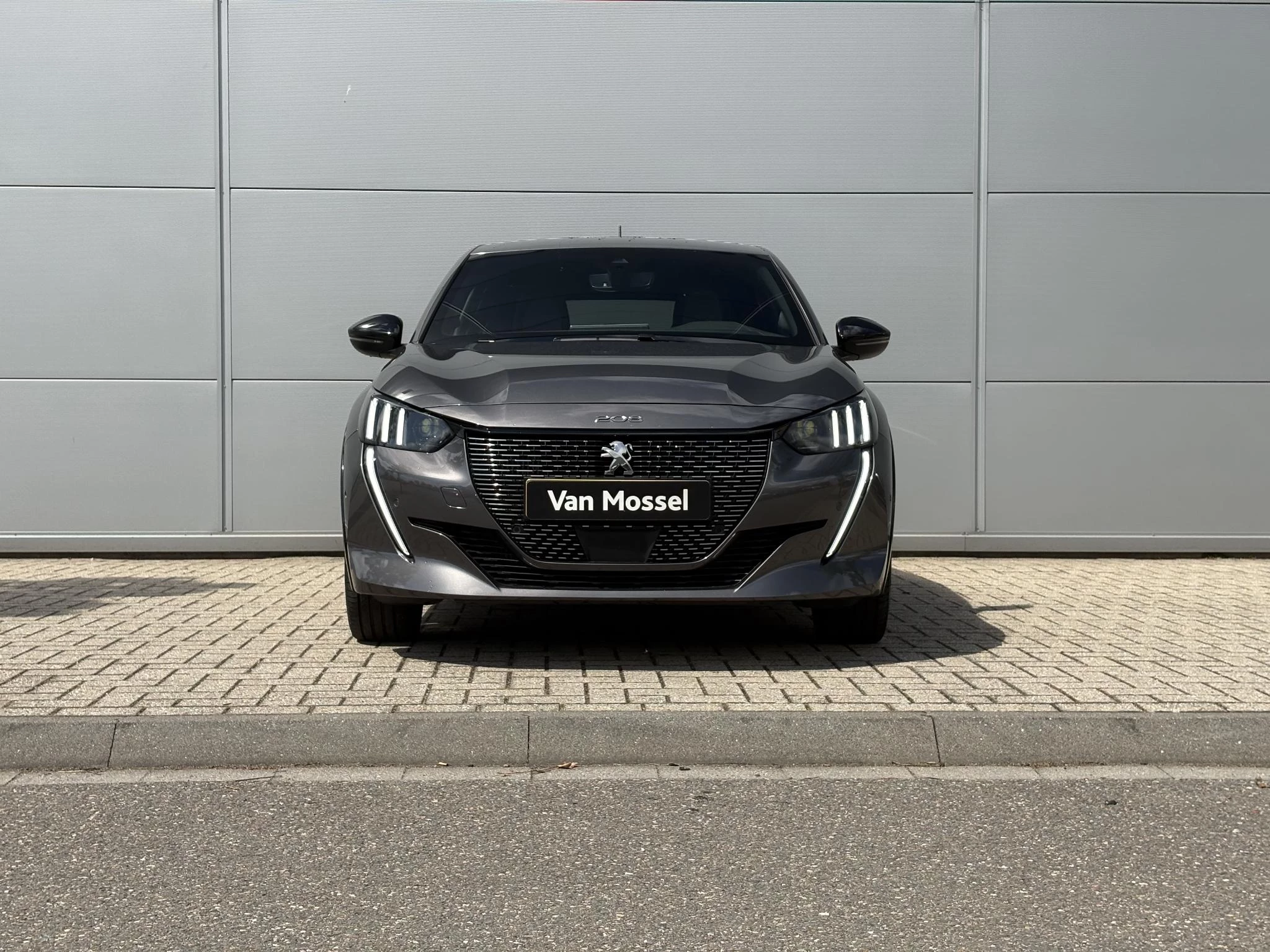 Peugeot-208-image-2