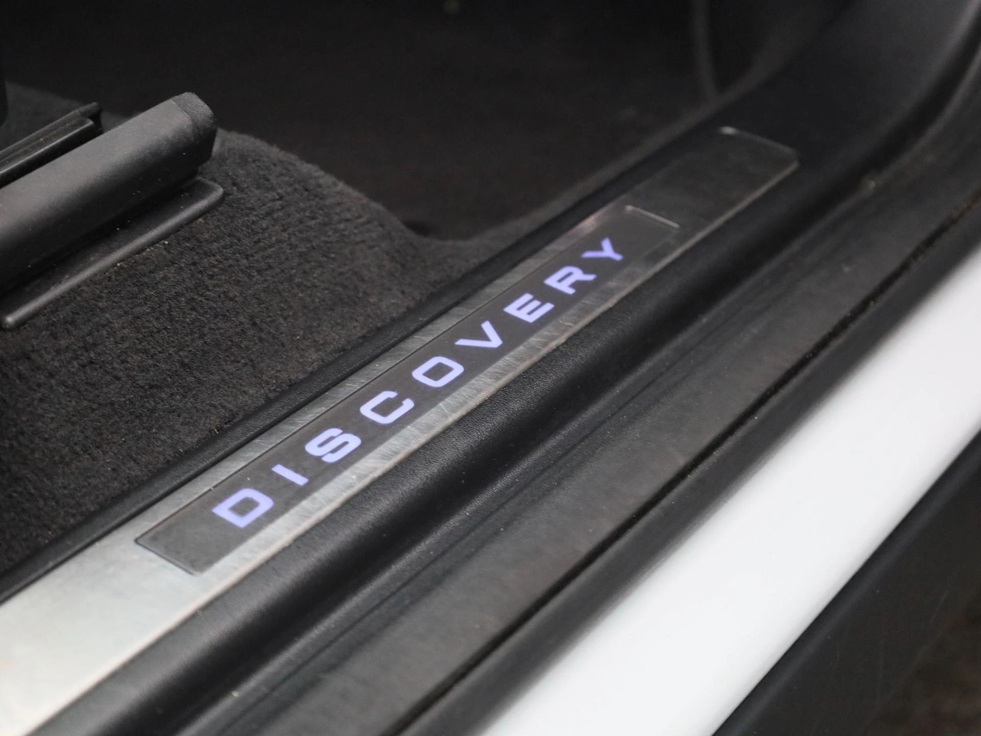 Land Rover-Discovery Sport-image-39