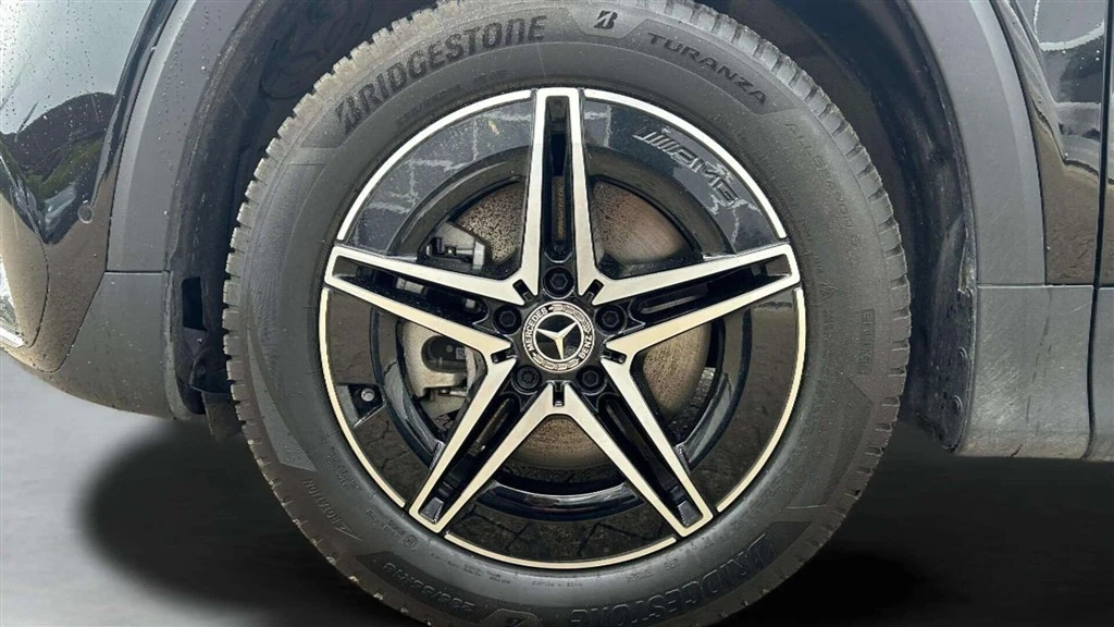 Mercedes-Benz-EQB-image-15