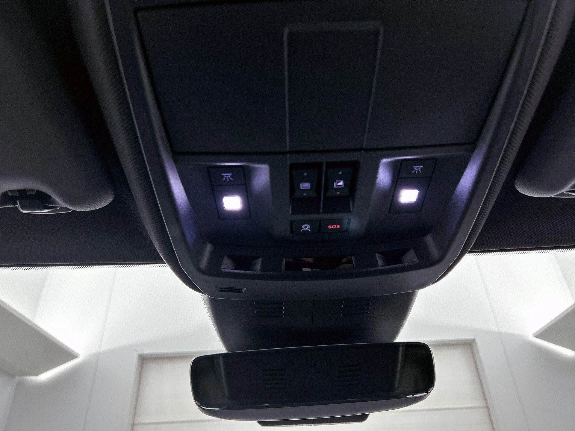 Opel-Grandland-image-12