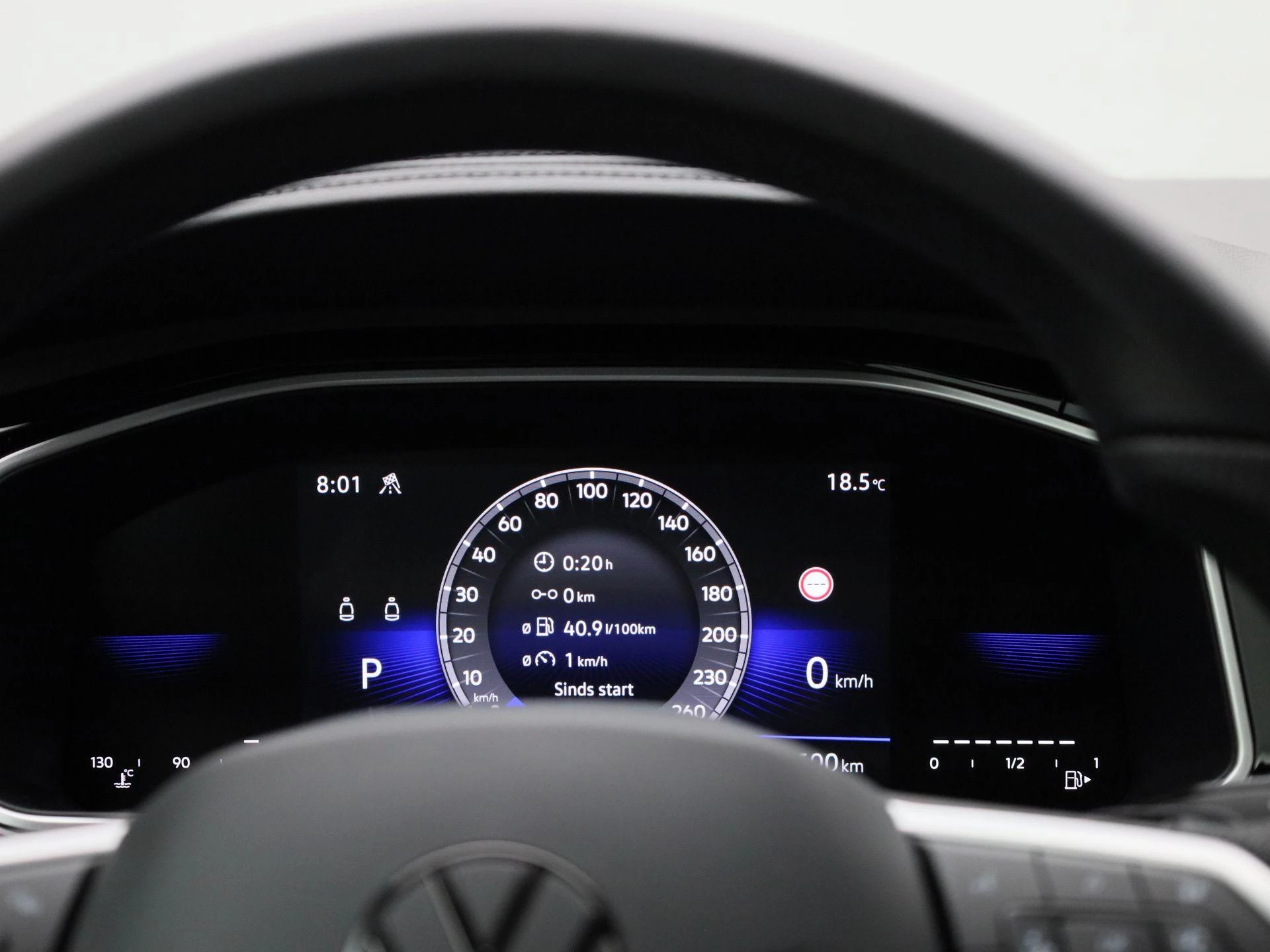 Volkswagen-T-Roc-image-7