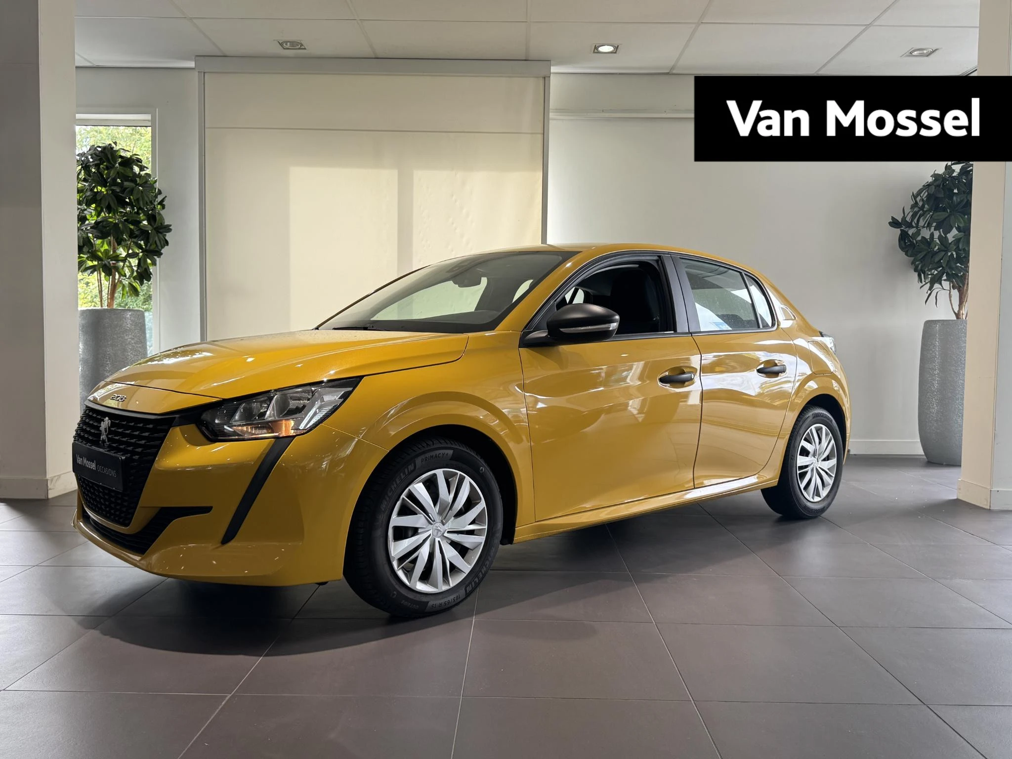 Peugeot-208-image-0