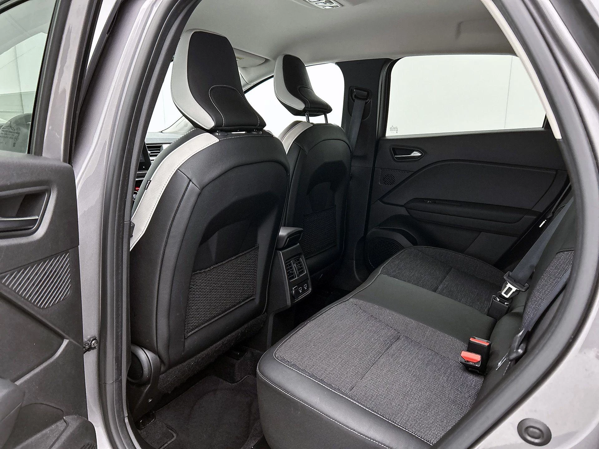 Renault-Captur-image-25