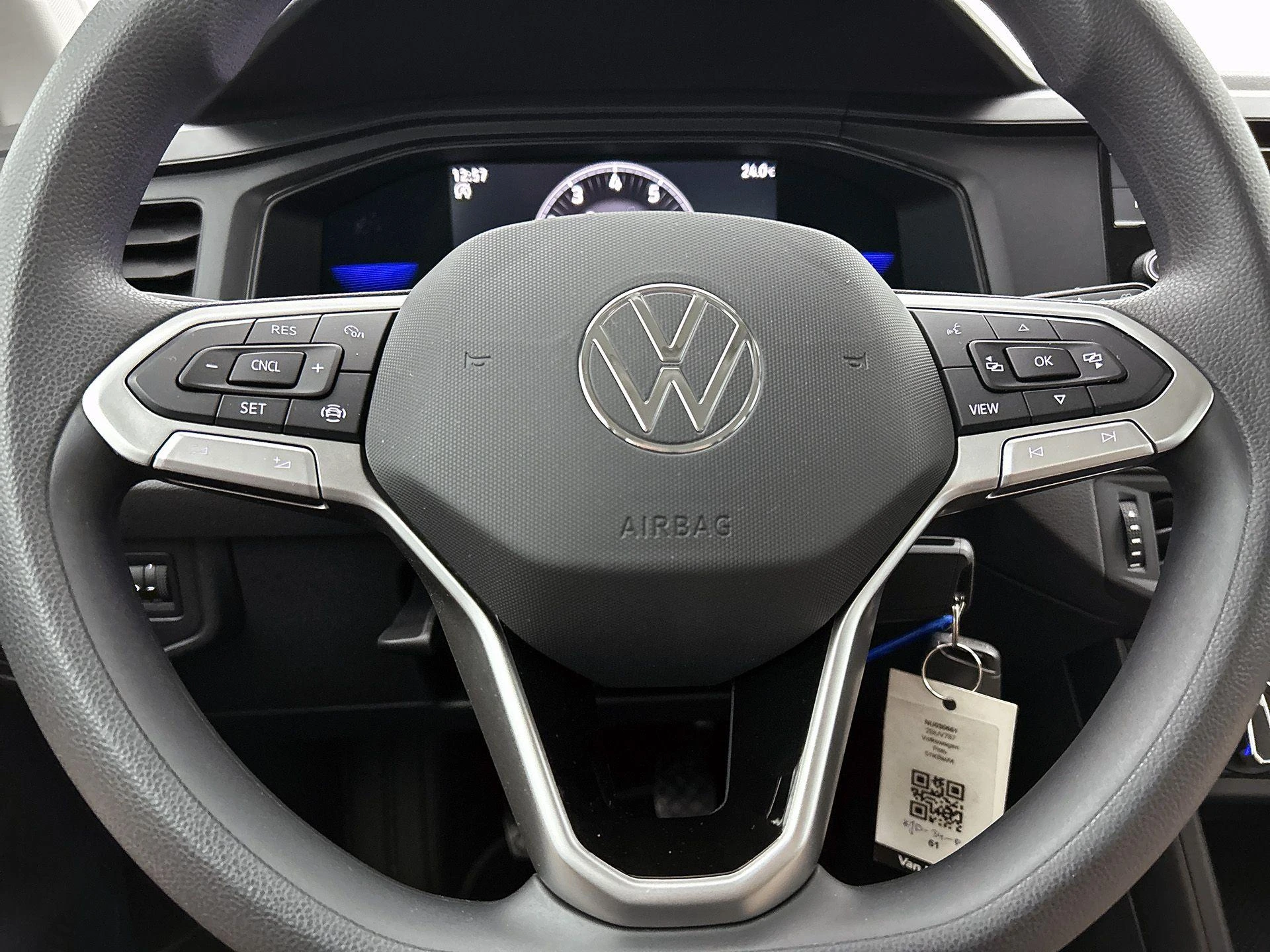 Volkswagen-Polo-image-34