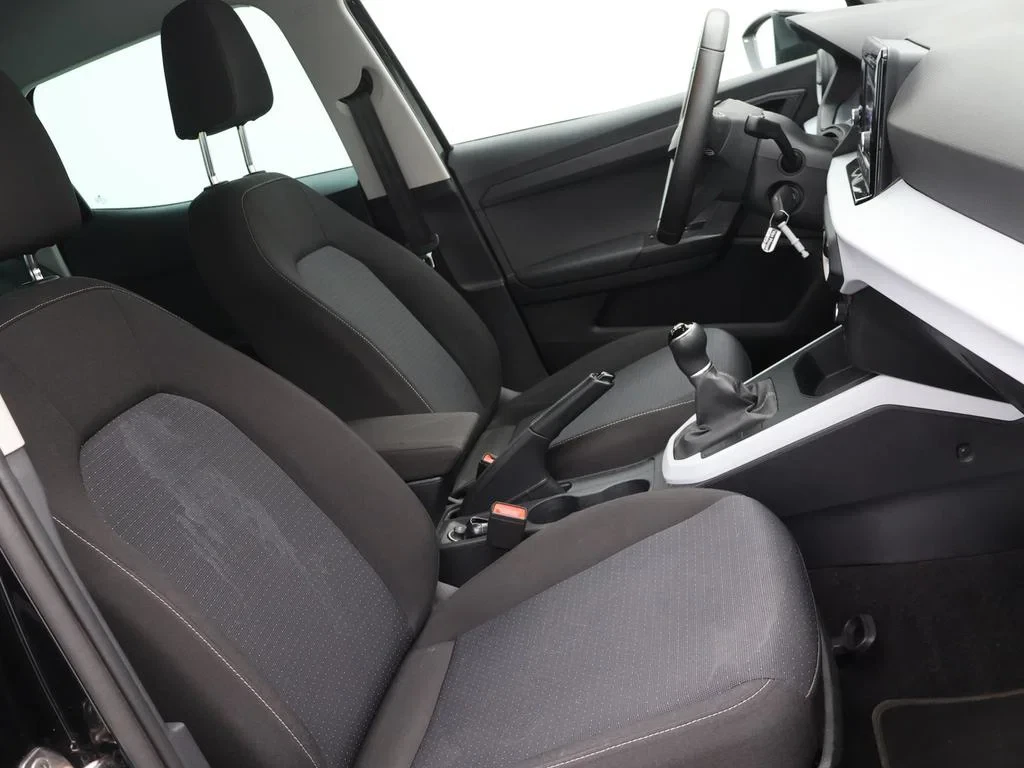 SEAT-Arona-image-8