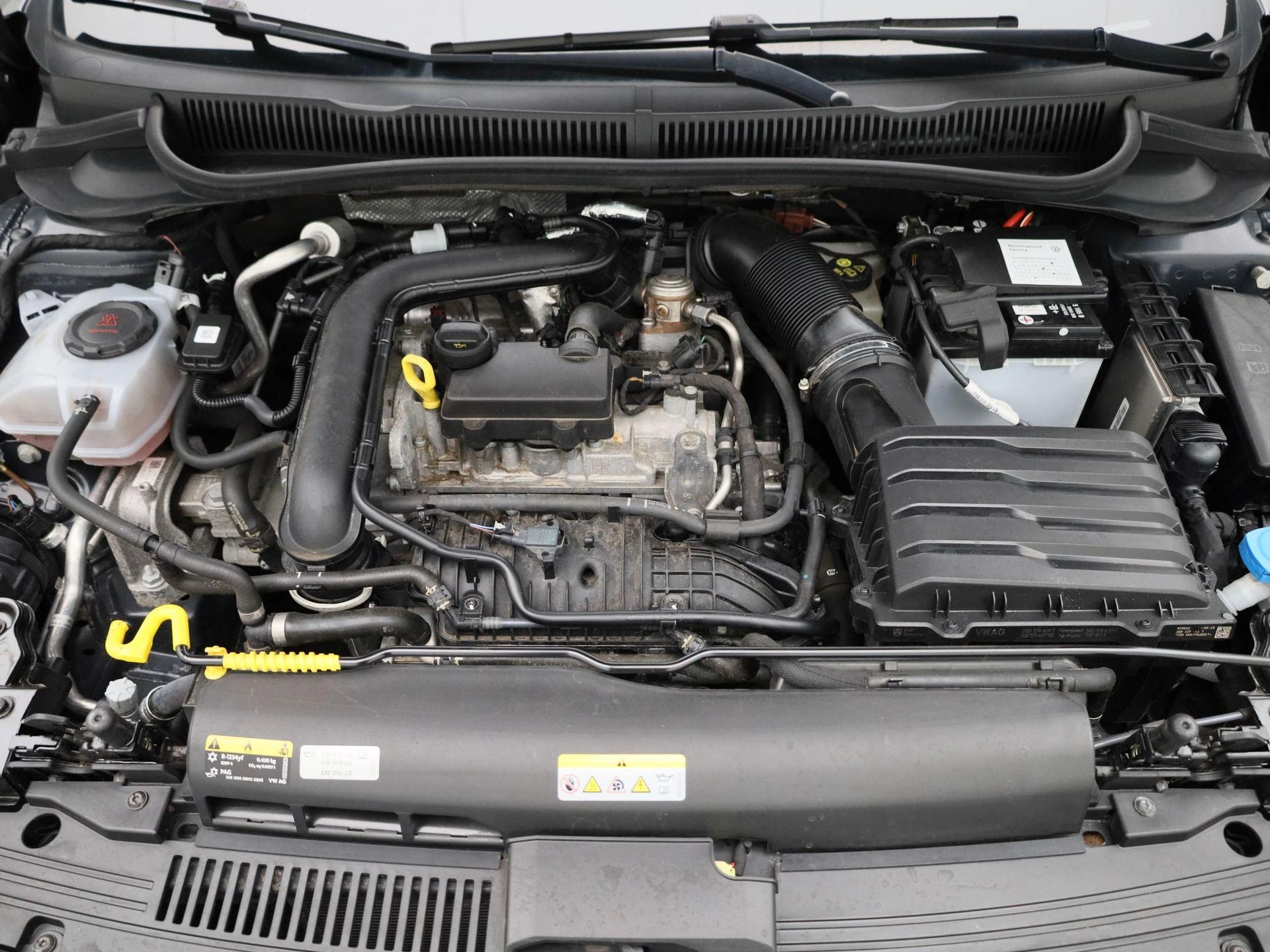 Volkswagen-Polo-image-33