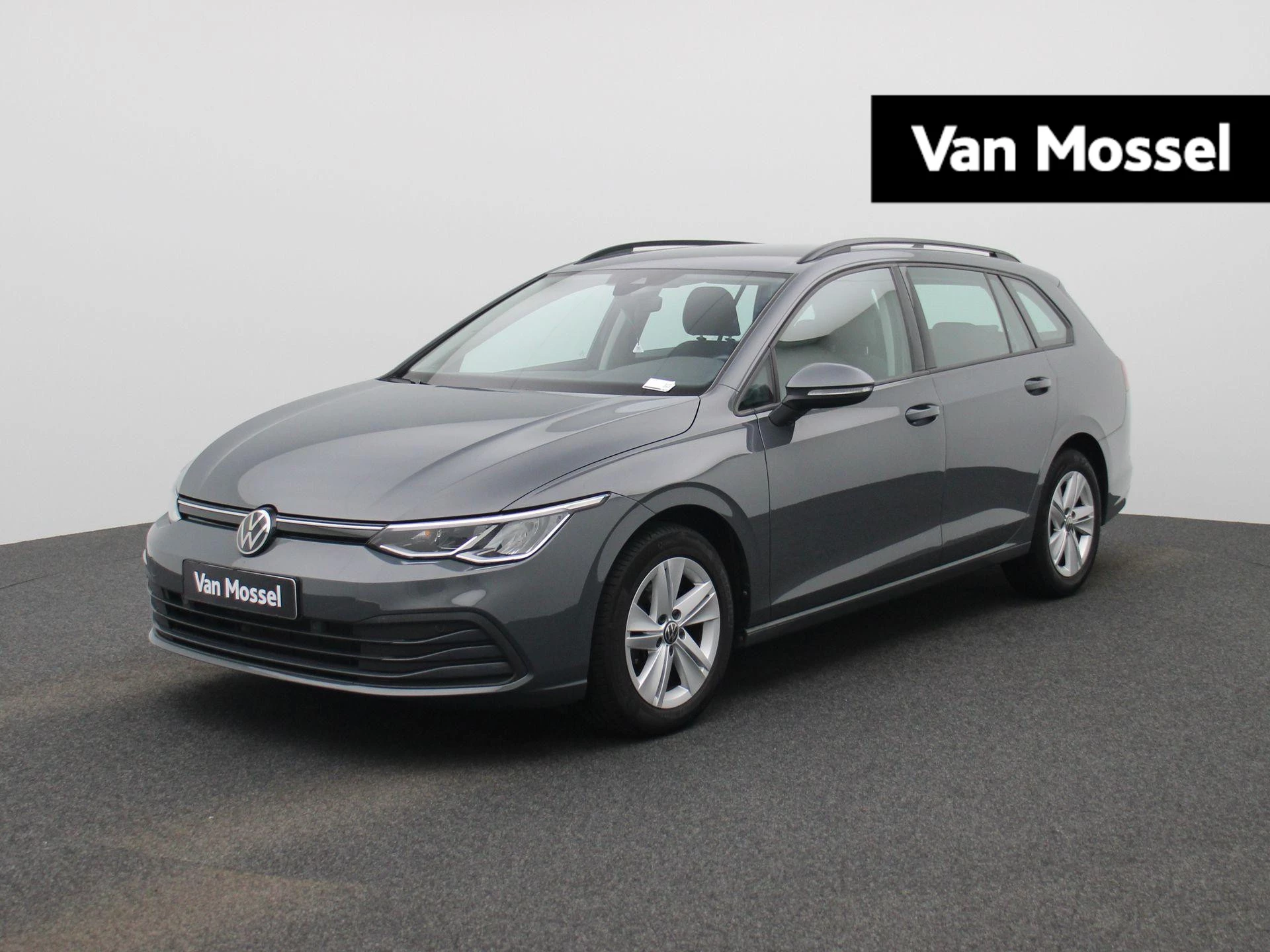 Volkswagen-Golf-image-0