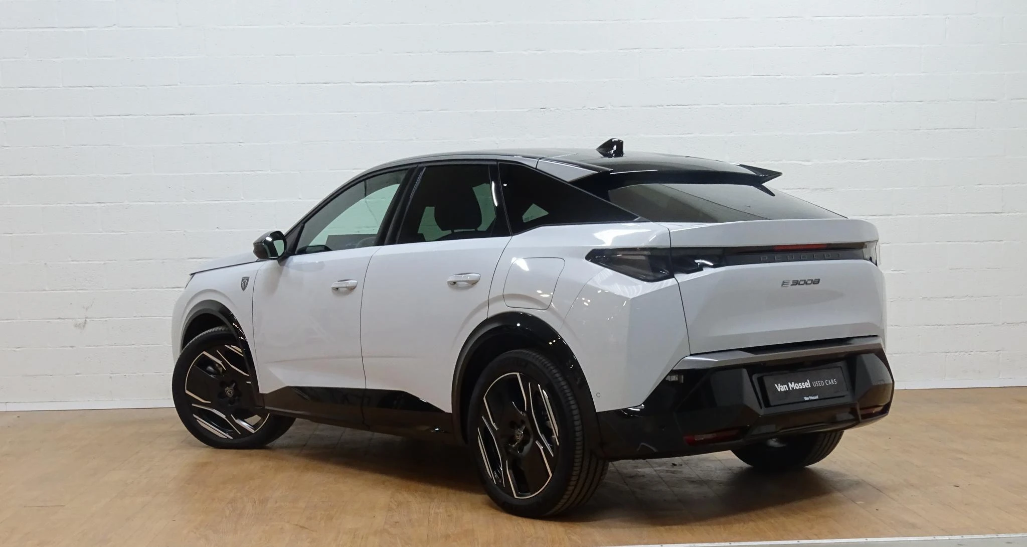 Peugeot-e-3008-image-2