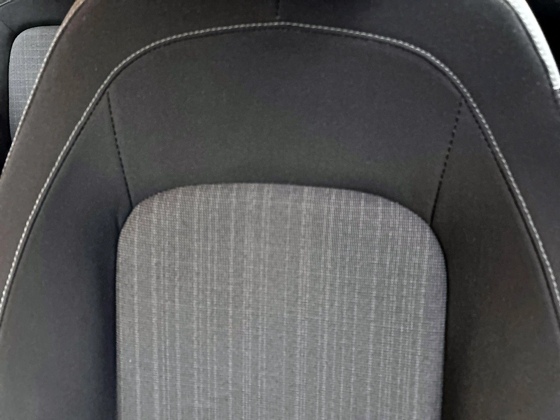 Hyundai-Kona-image-12