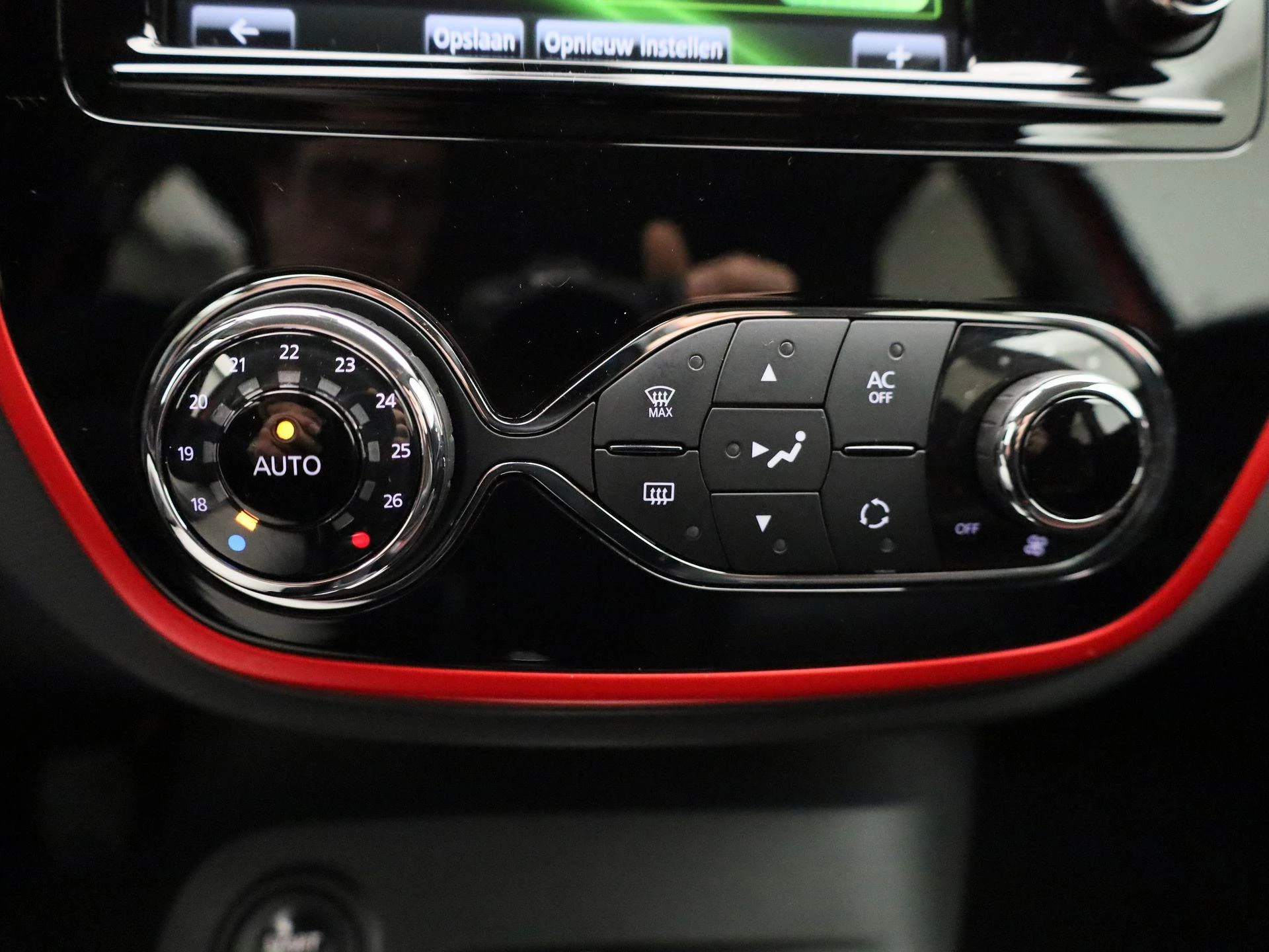 Renault-Captur-image-19