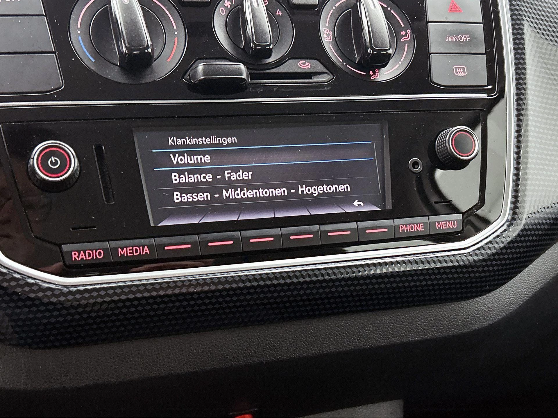 Volkswagen-up!-image-7