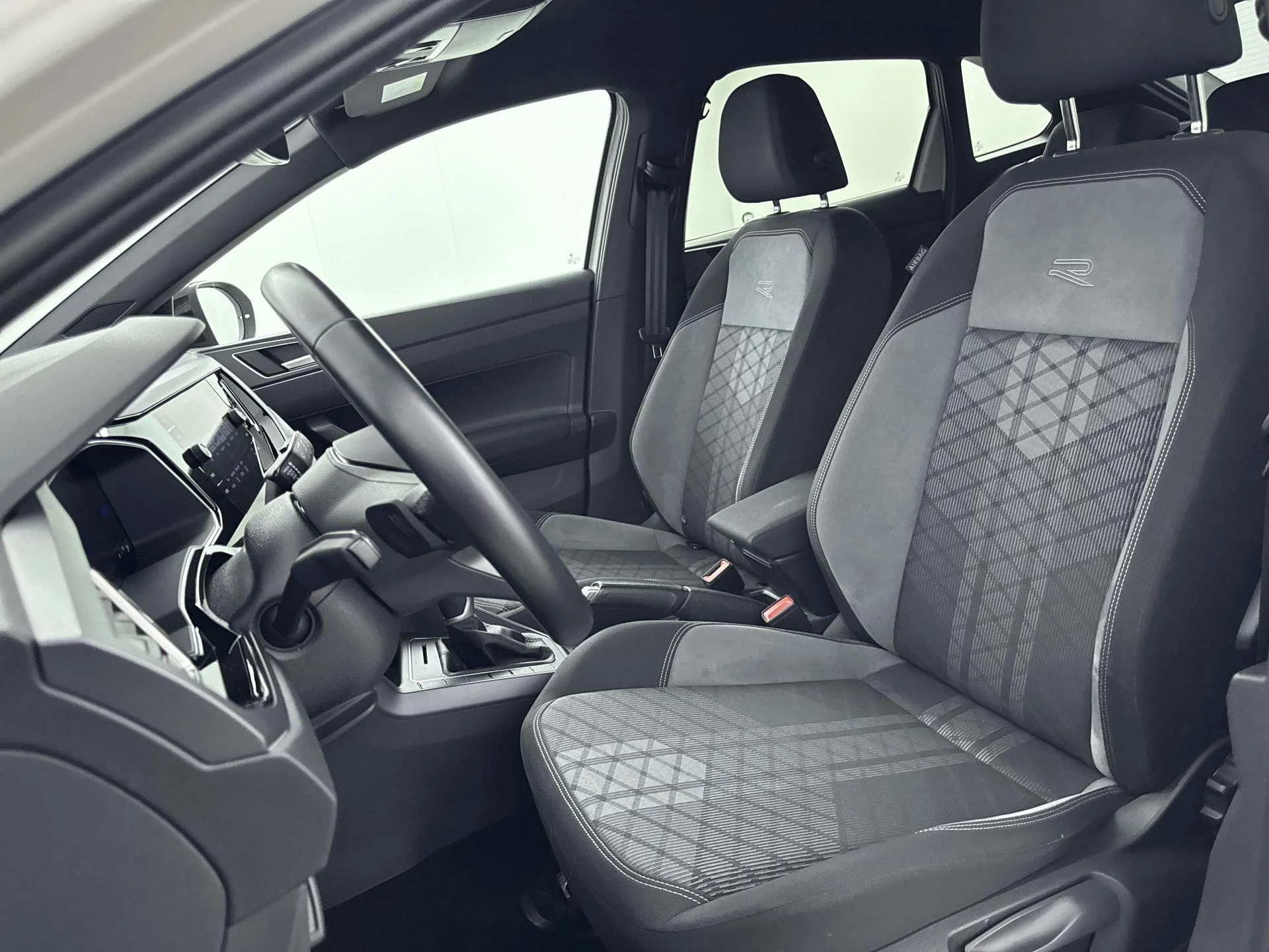 Volkswagen Taigo 1.0 TSI R-Line Business