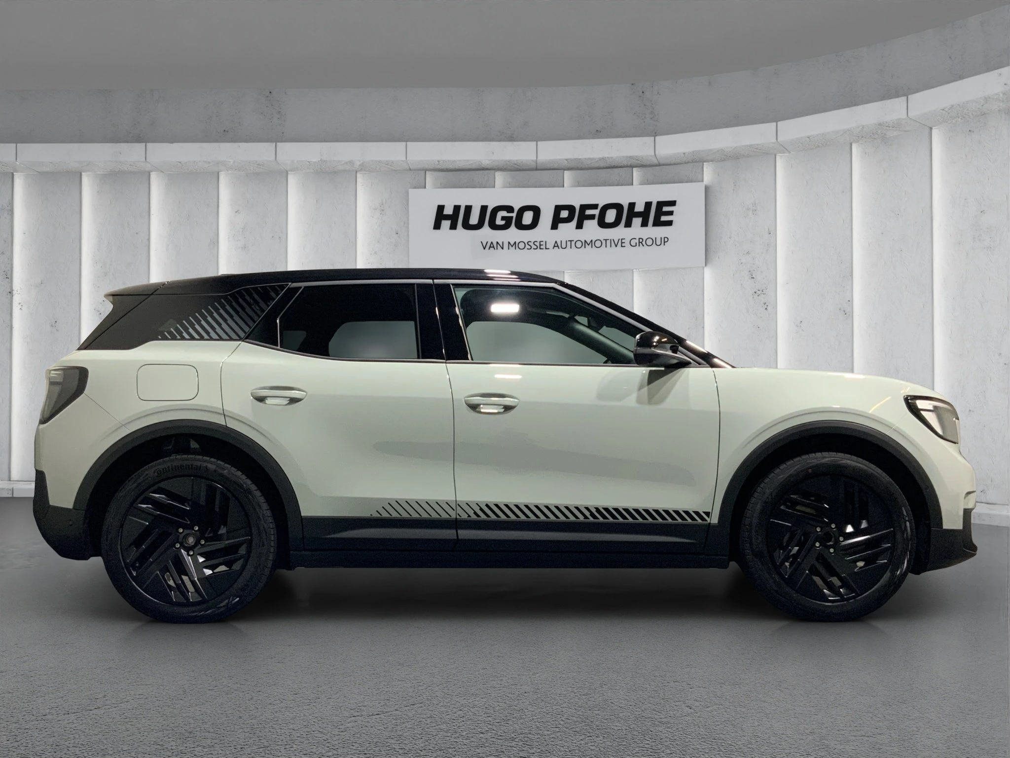 Ford Explorer Collection Extended Range 79kWh RWD Sports Utility Vehicle. 210 kW. 5-türig. MJ 2026.75