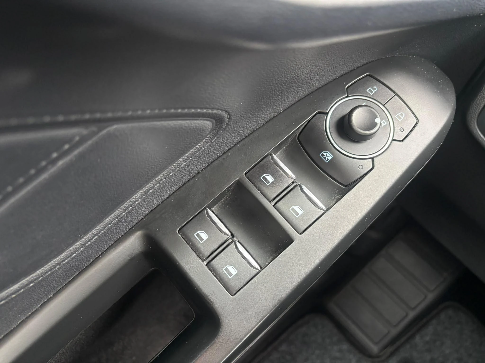 Ford-Focus-image-13