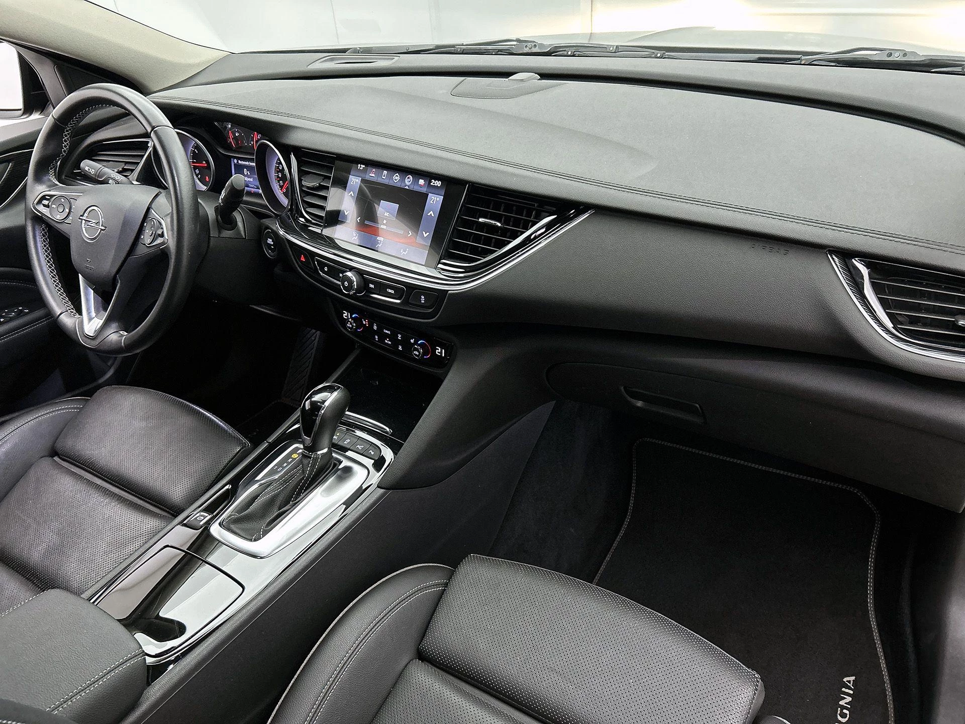 Opel-Insignia-image-19
