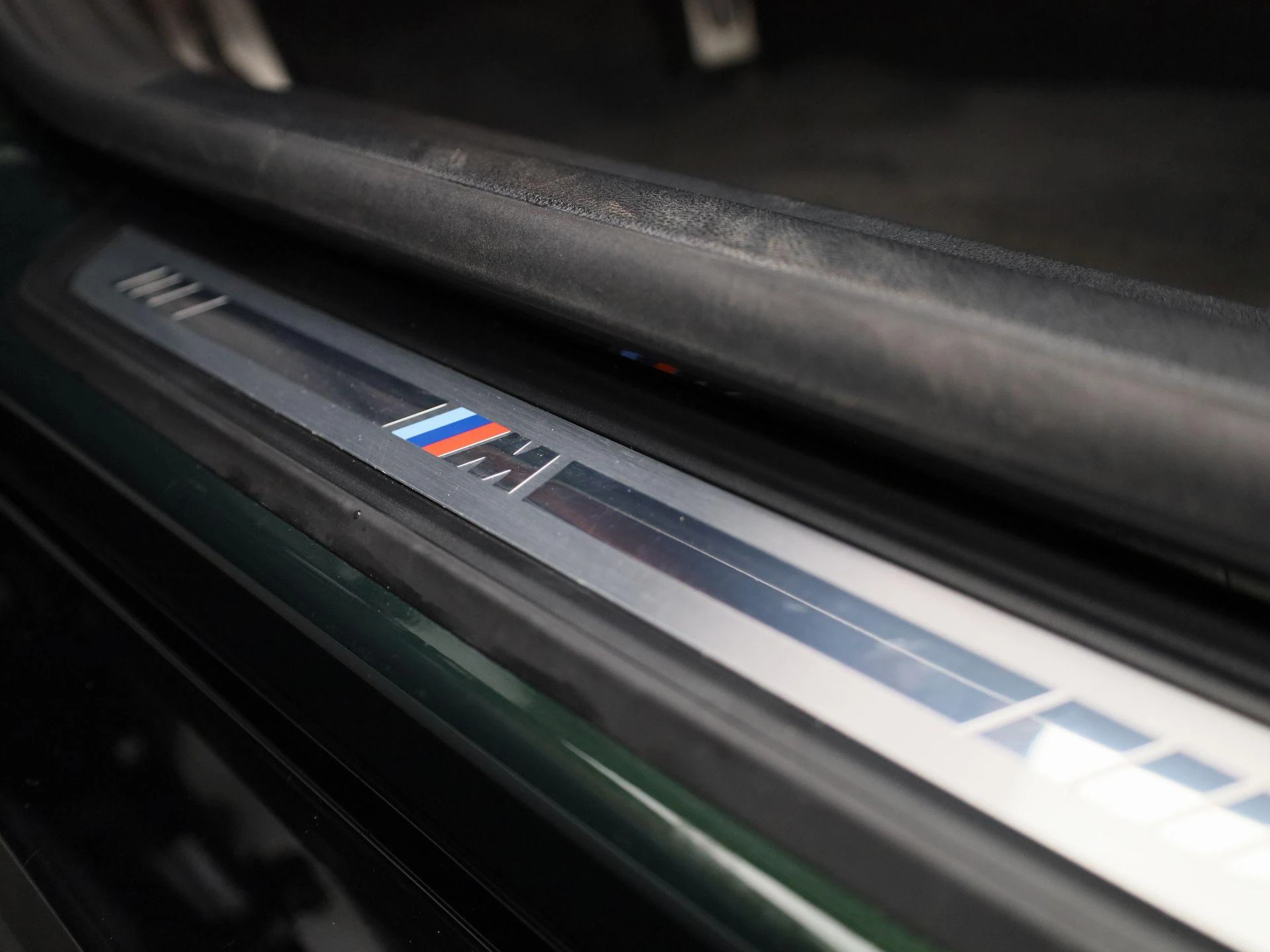 BMW-i4-image-36