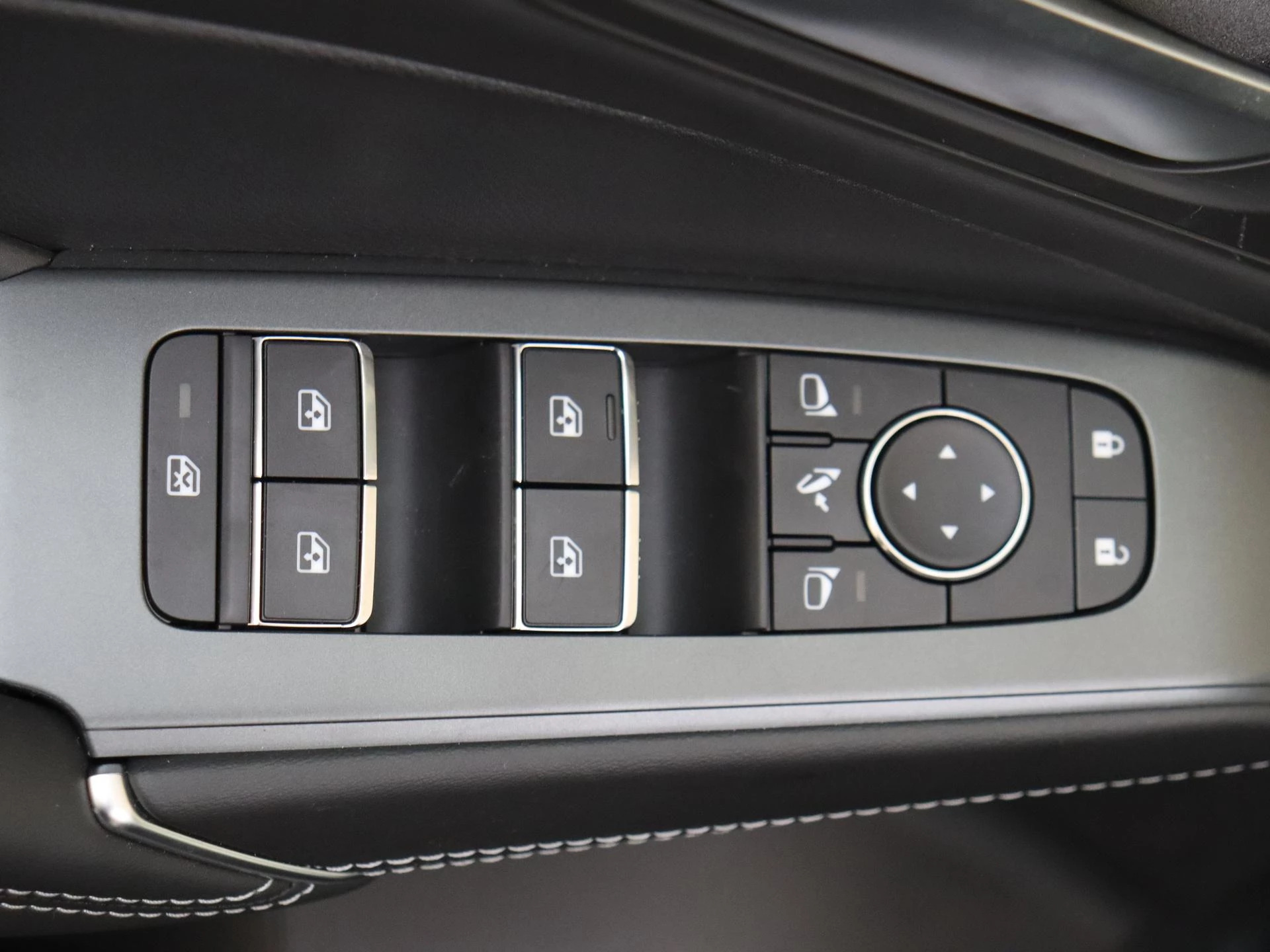 Nissan-QASHQAI-image-23