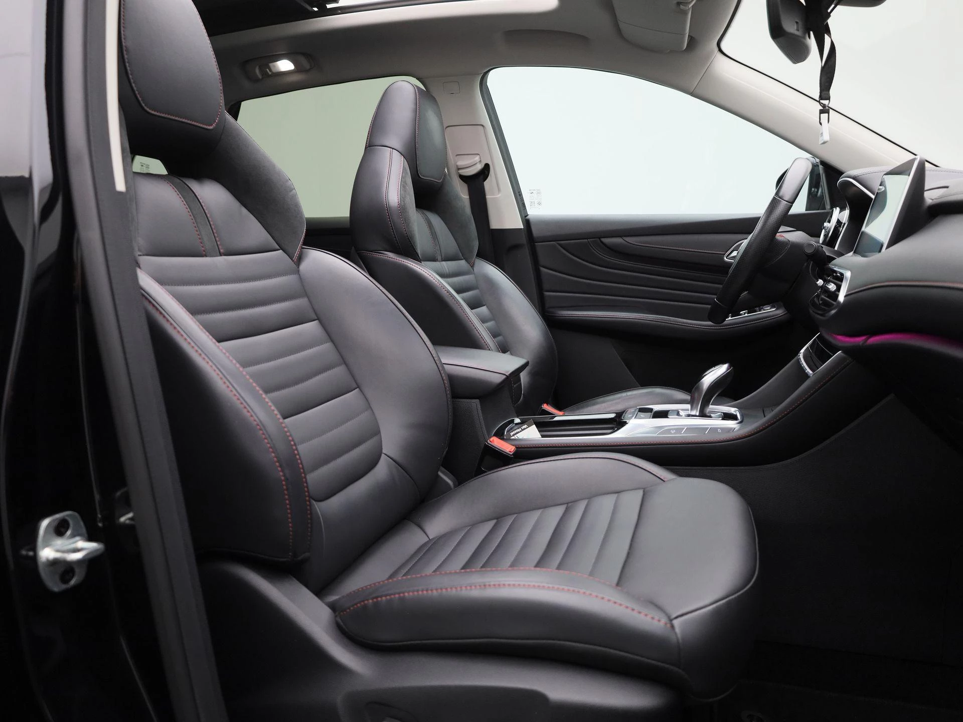 MG EHS 1.5T Luxury
