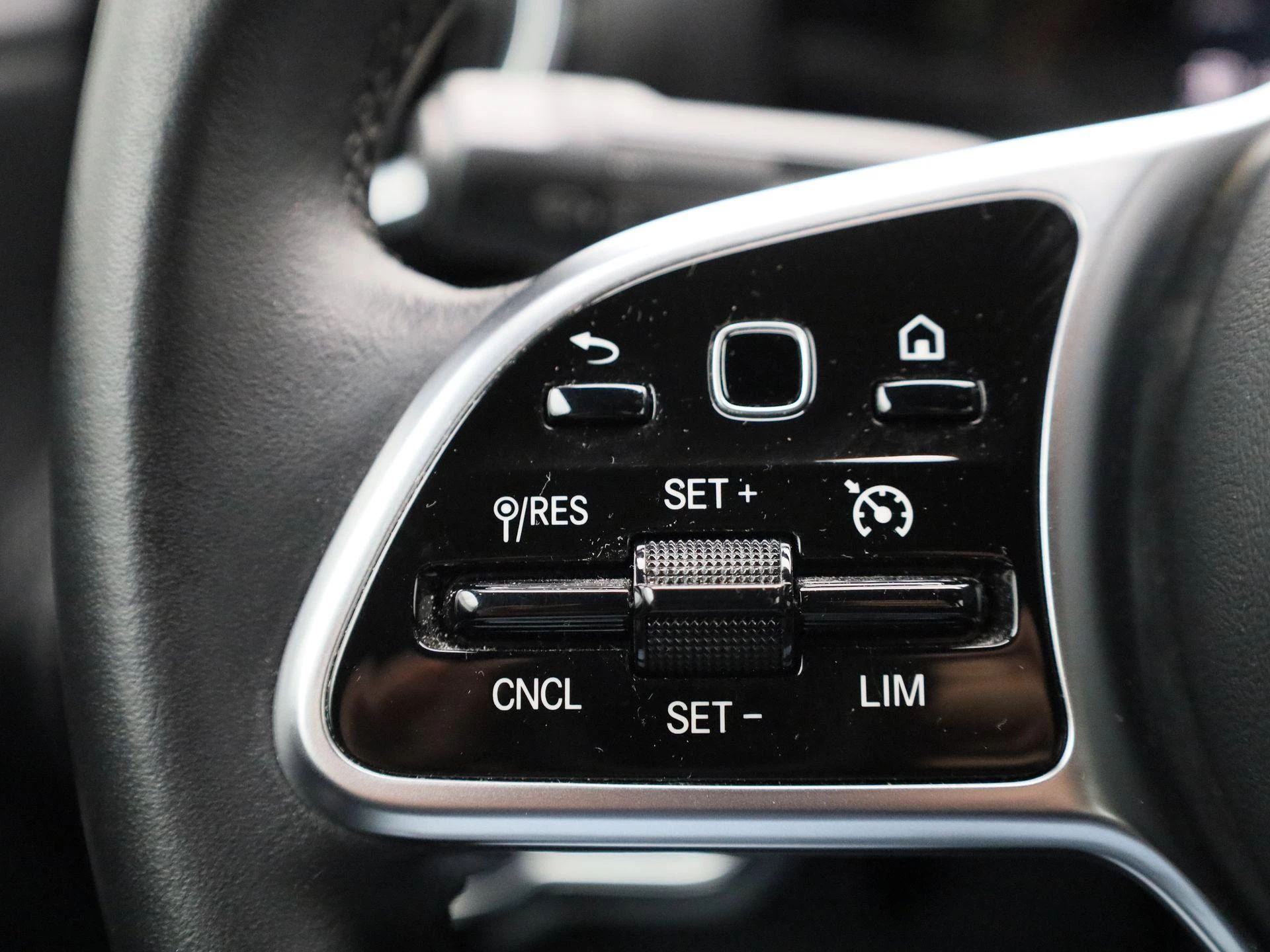 Mercedes-Benz CLA CLA 180 d Business Solution