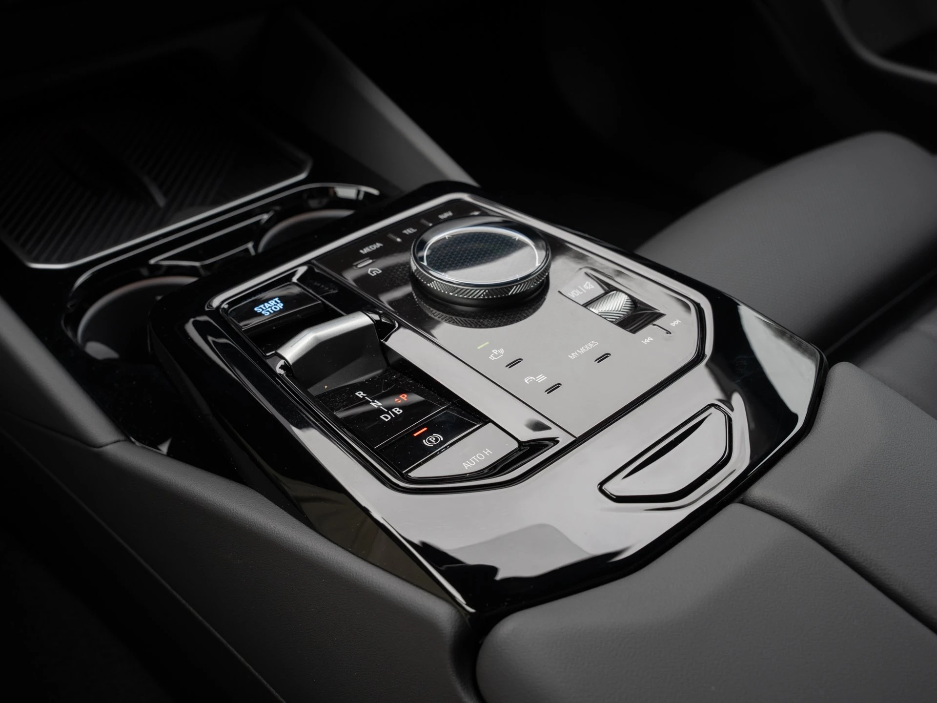 BMW-i5-image-18