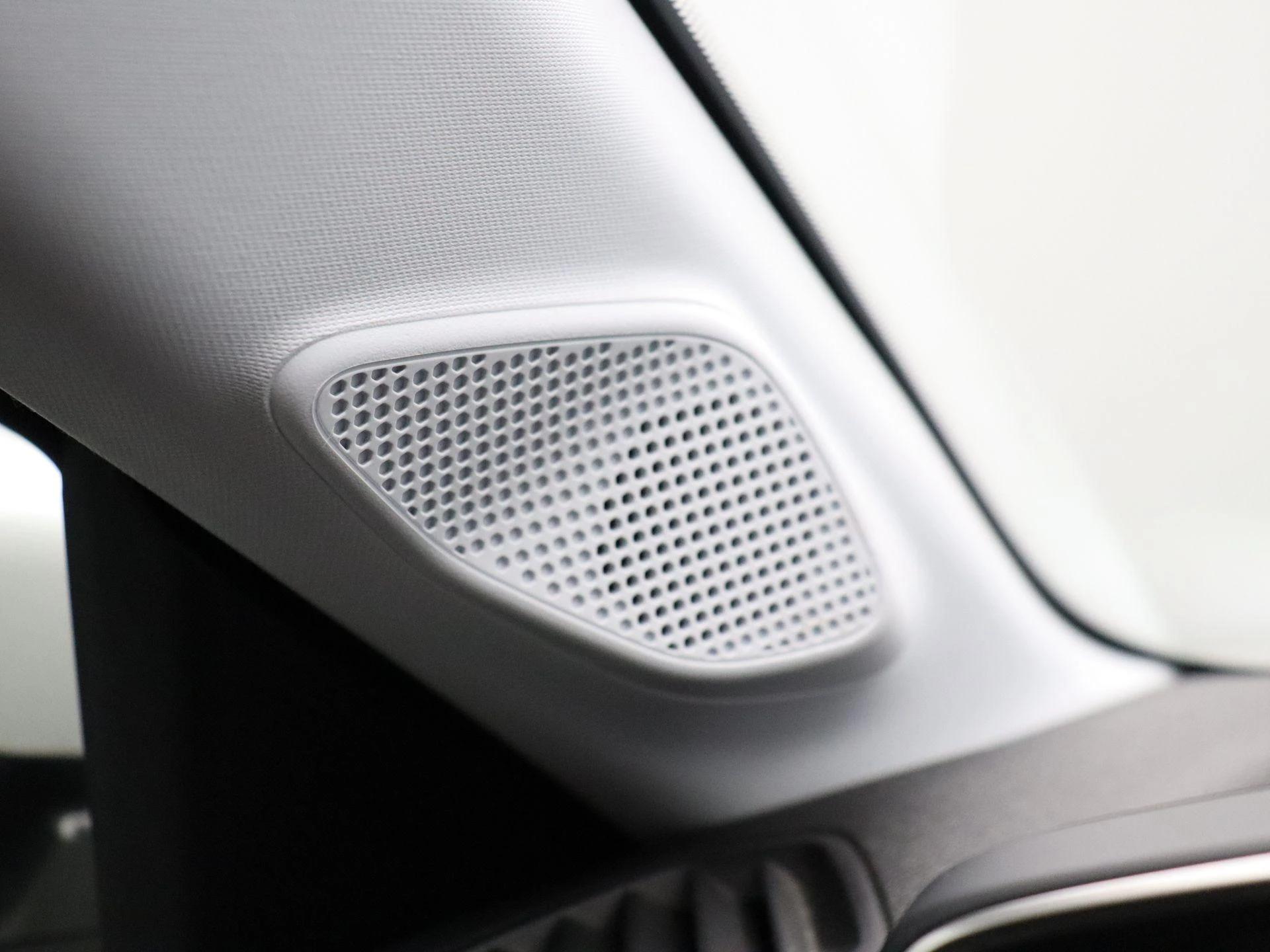 Peugeot-208-image-18
